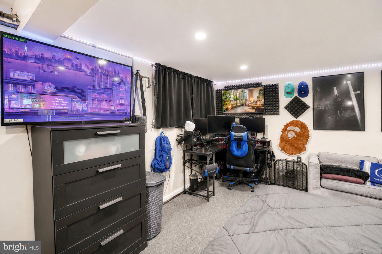 MAYFAIR - Residential