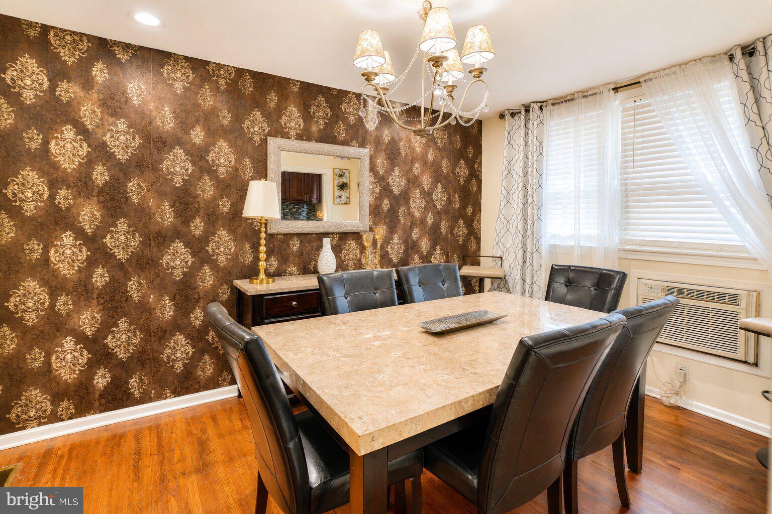 MAYFAIR - Residential