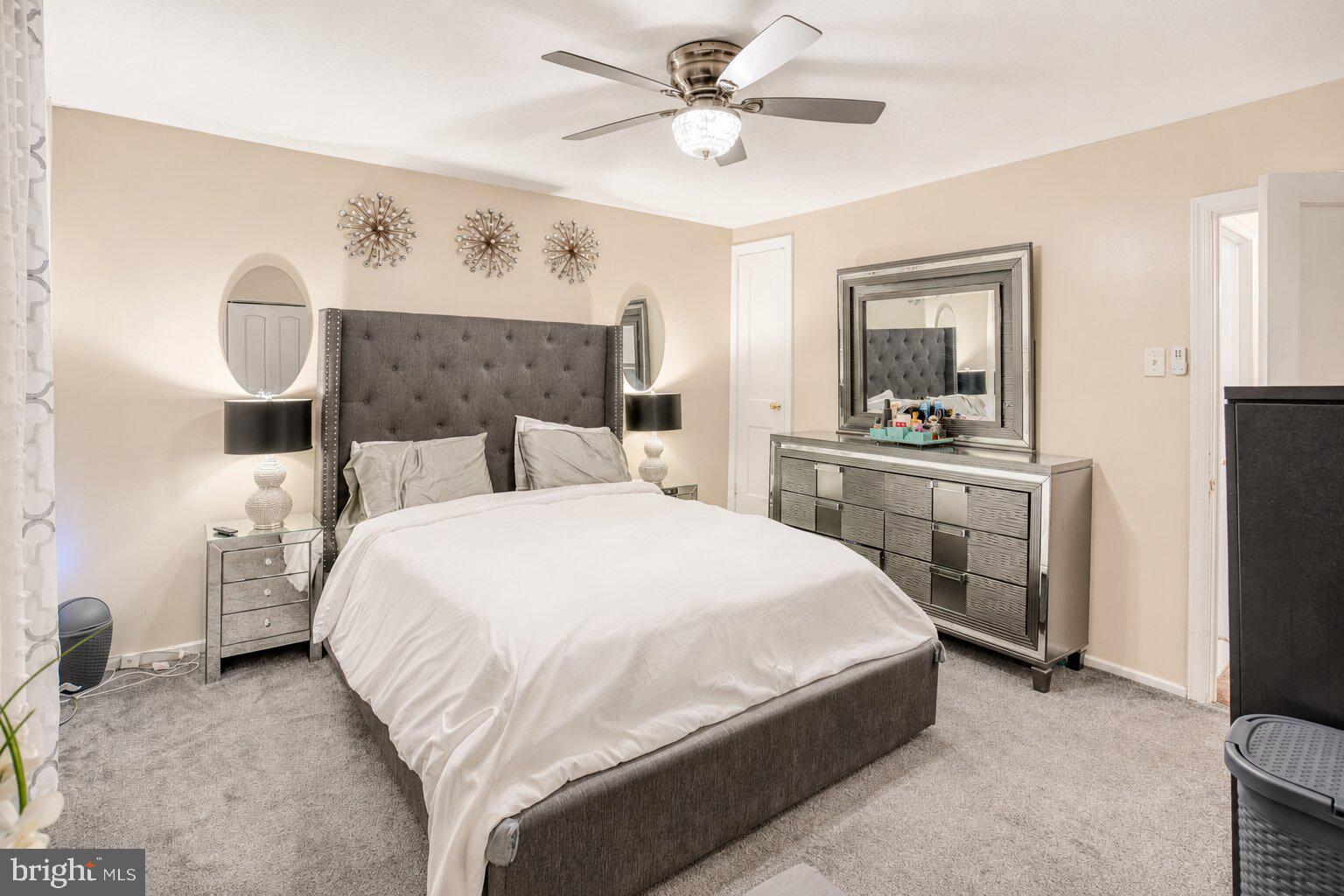 MAYFAIR - Residential