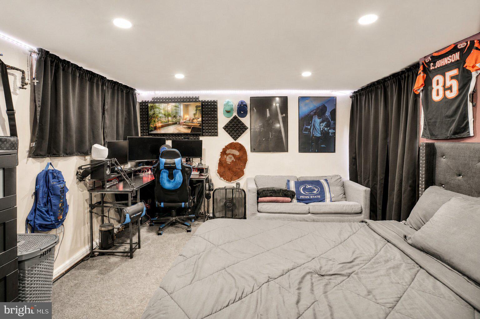 MAYFAIR - Residential