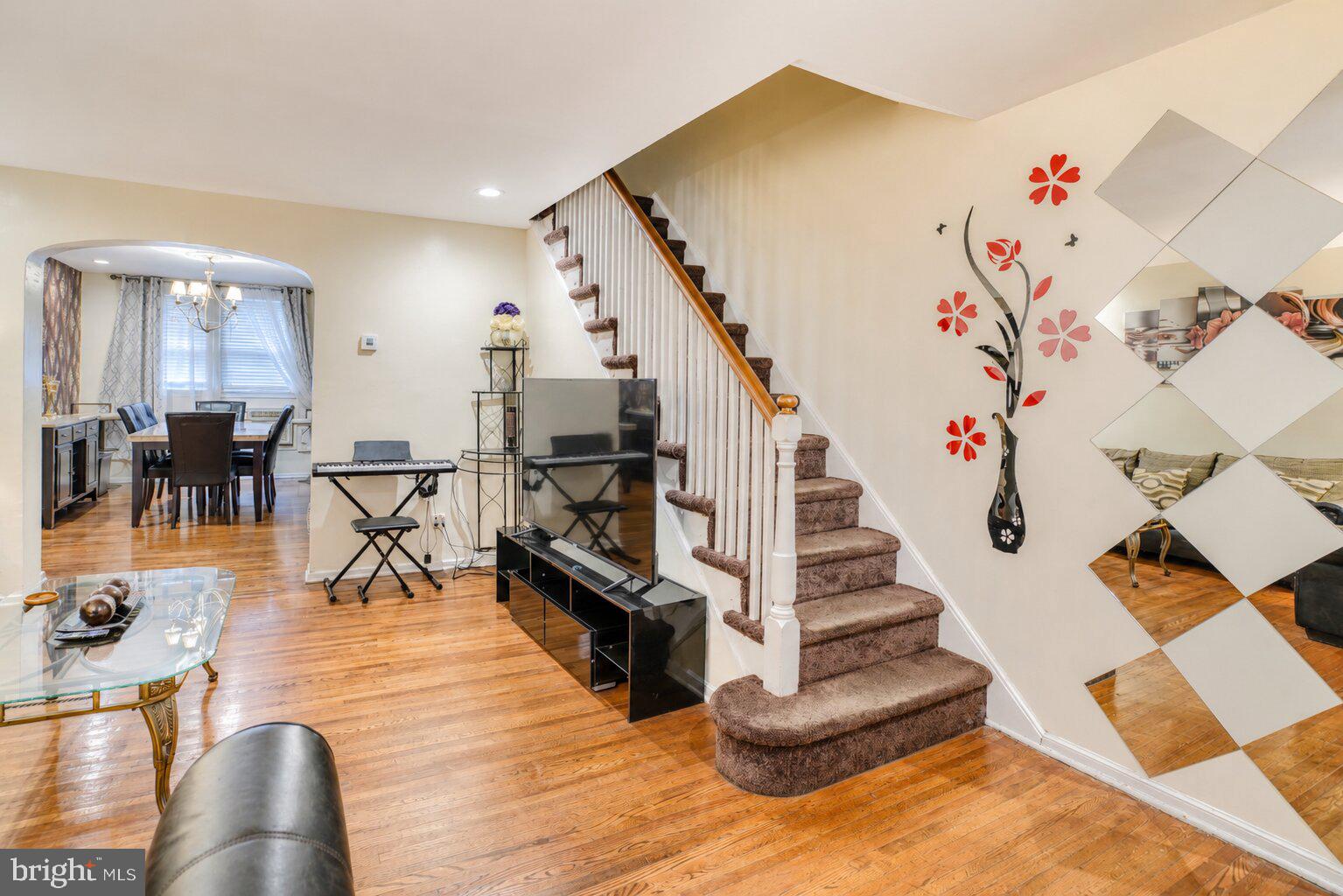 MAYFAIR - Residential