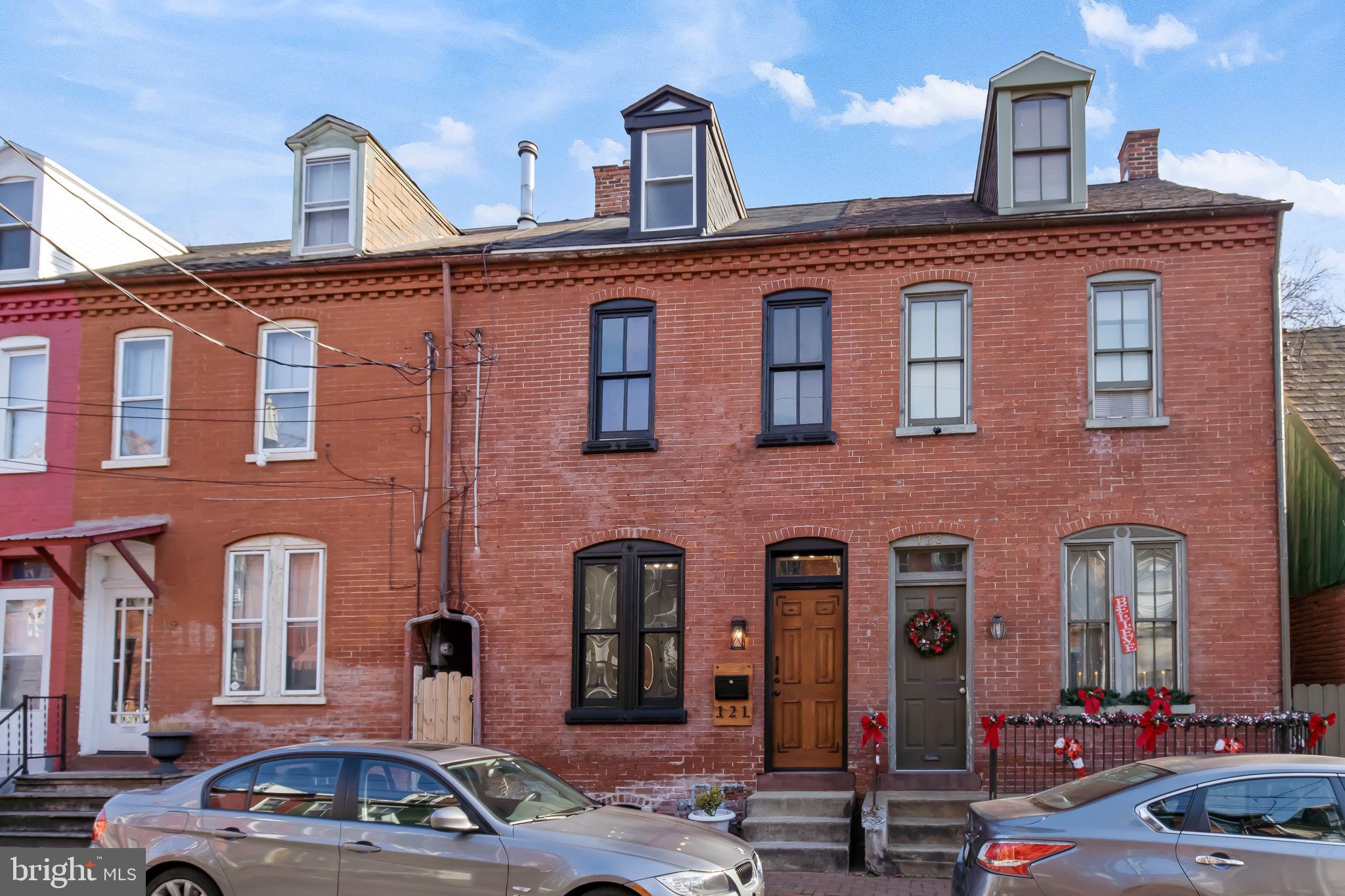 121 Howard Avenue, established 1915...Welcome to the Remix!
Come take a tour of this downtown Lancaster city home that has been artistically updated over the years. The home captures the spirit and essence of the revitalization energy that's sweeping across downtown Lancaster. Located steps from King Street with popular clubs, bars, coffee shops, and restaurants. Annie Bailey's Irish Public House, Altana, Tellus 360, Lancaster Central Market, and many more downtown attractions all in walking distance. Home has an extra large fenced backyard for a city house, with numerous possibilities left up to the imagination of its new owner. Stop by and see if it's the one for you.