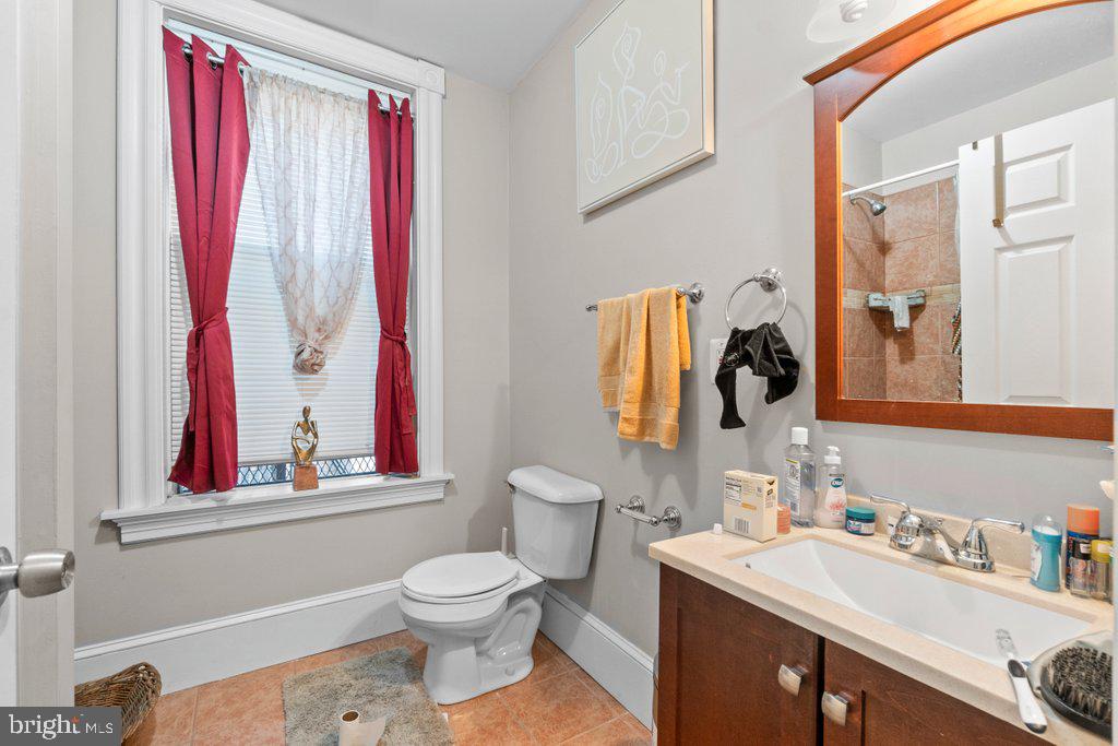 CHARLES VILLAGE - Commercial Sale