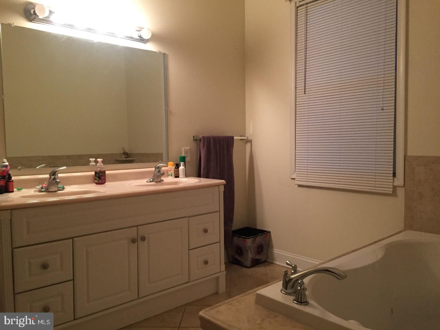 GRADUATE HOSPITAL - Residential Lease