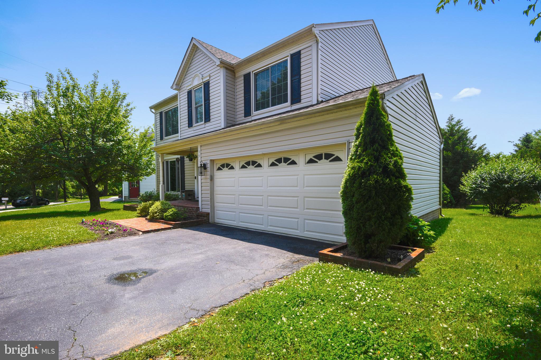SUNNYFIELD ESTATES - Residential