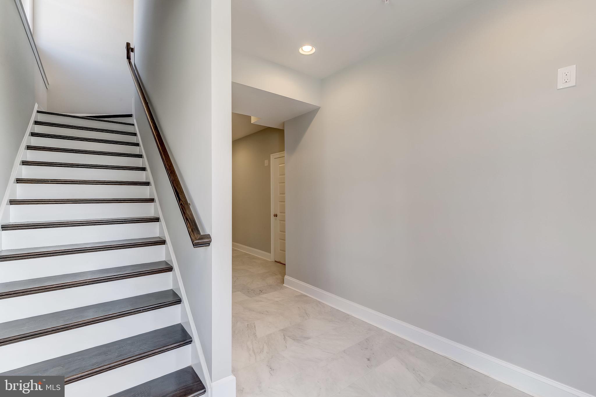BOWLEYS QUARTERS - Residential