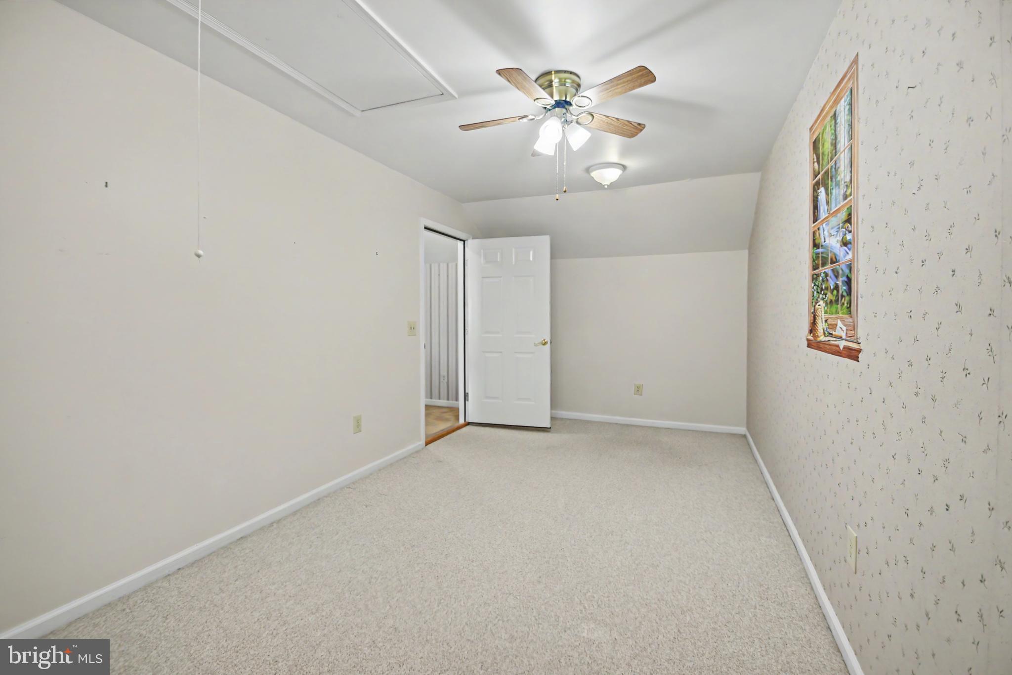 TARRINGTON VILLAGE - Residential