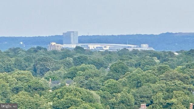 SKYLINE PLAZA - Residential