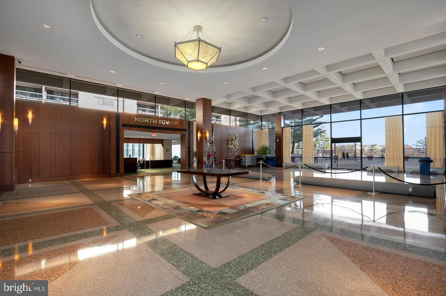 SKYLINE PLAZA - Residential