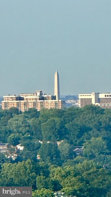 SKYLINE PLAZA - Residential