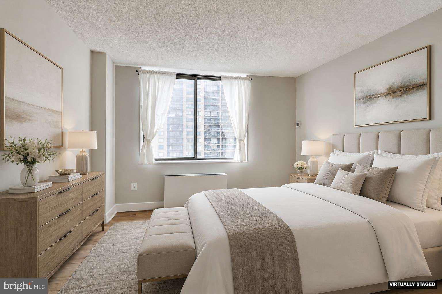 SKYLINE PLAZA - Residential