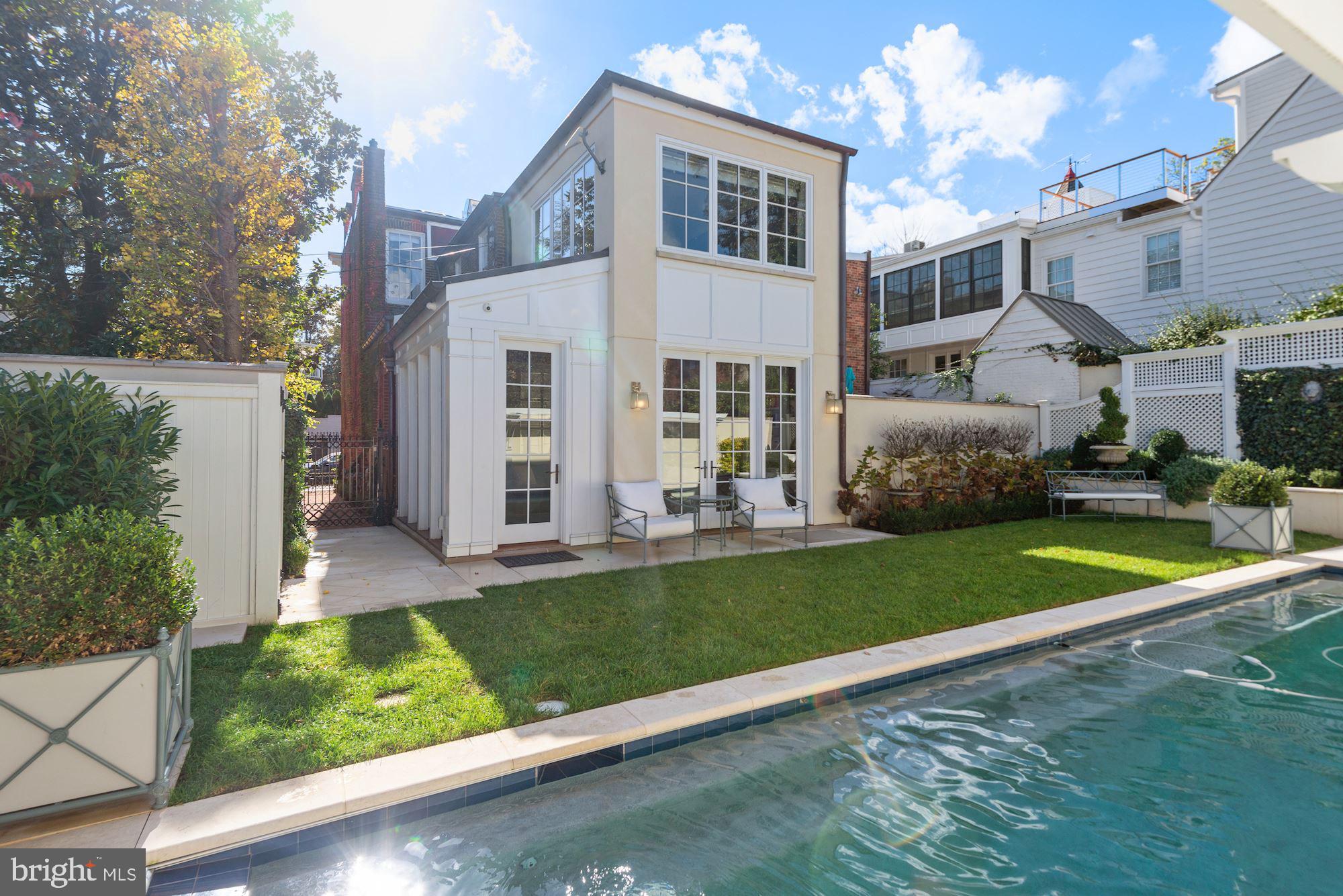 GEORGETOWN - Residential
