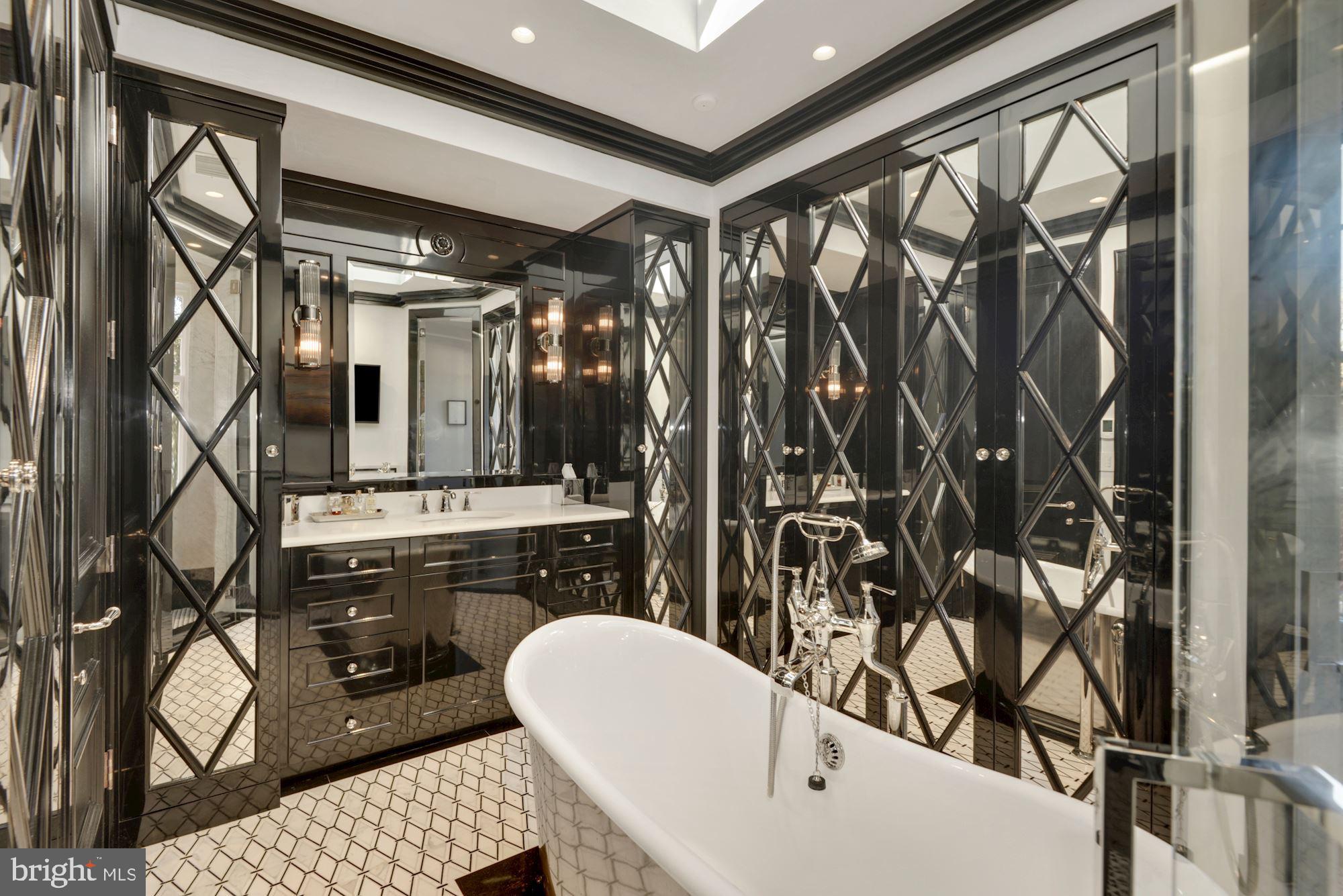GEORGETOWN - Residential