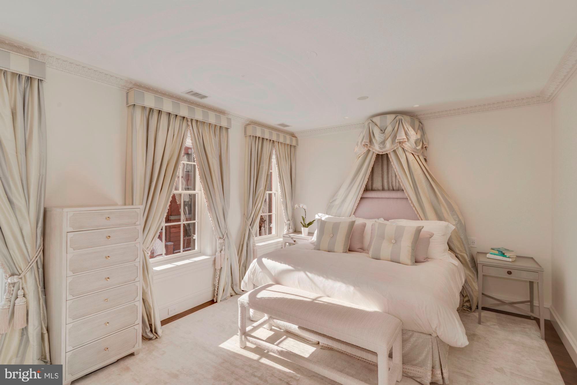GEORGETOWN - Residential