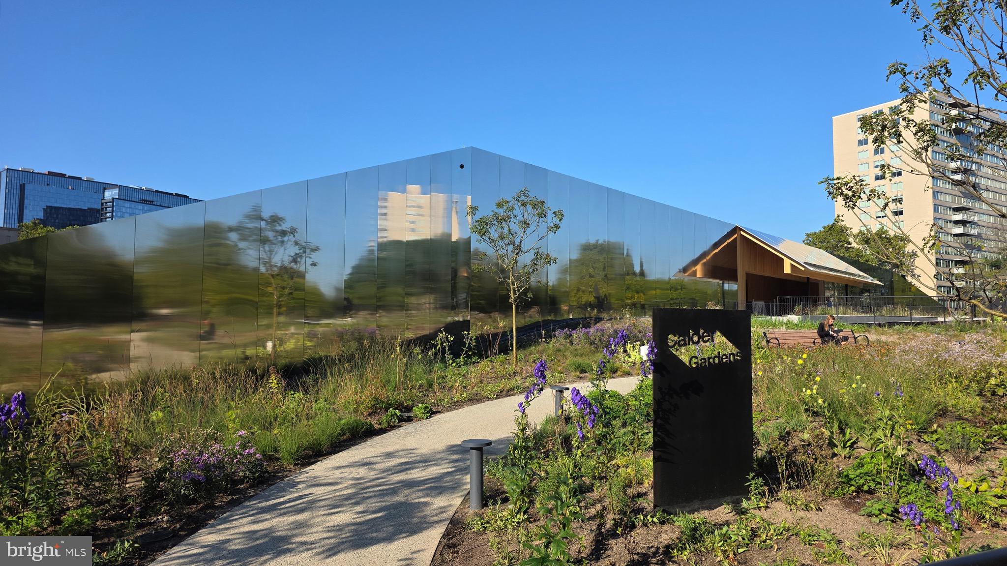 ART MUSEUM AREA - Residential