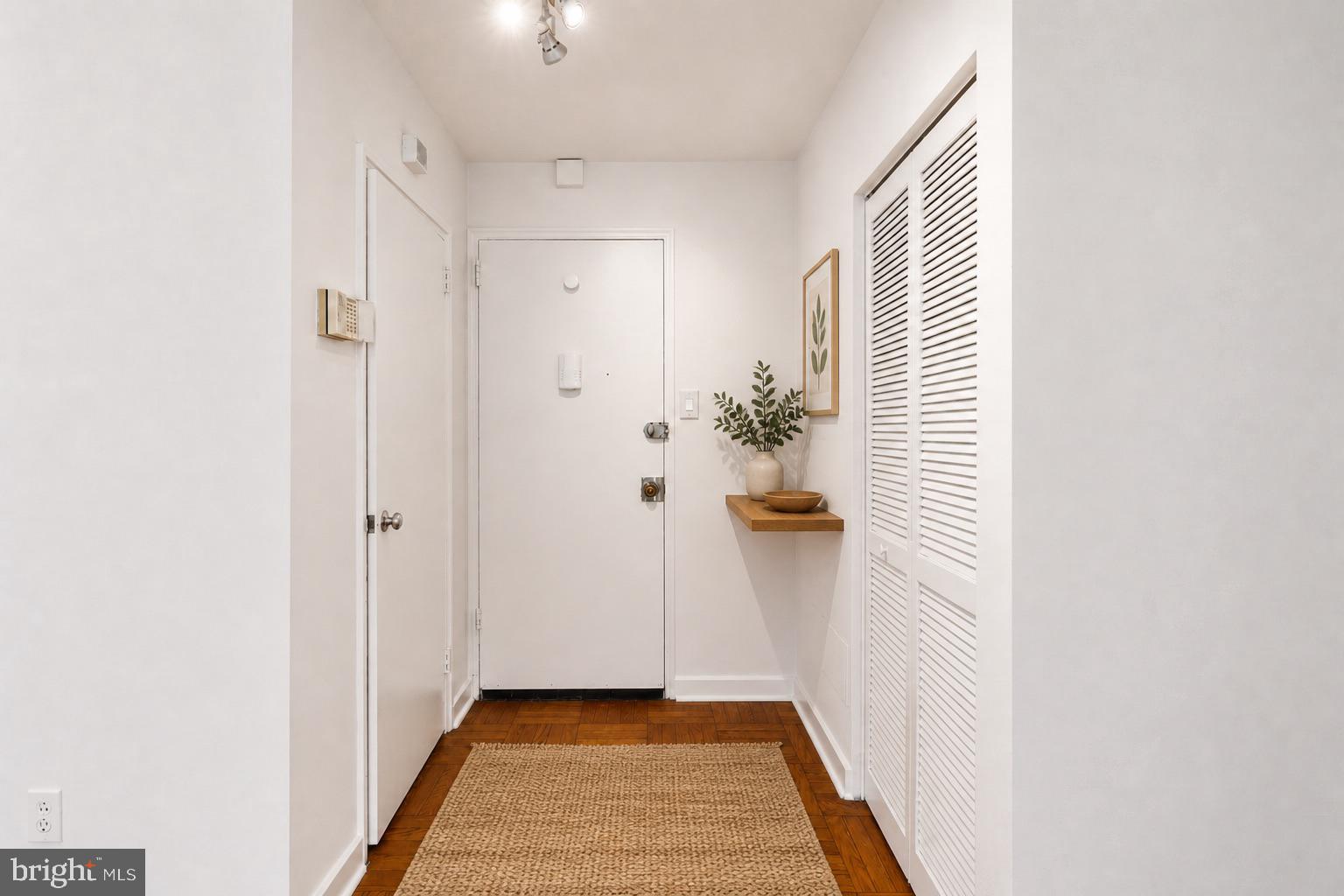 ART MUSEUM AREA - Residential