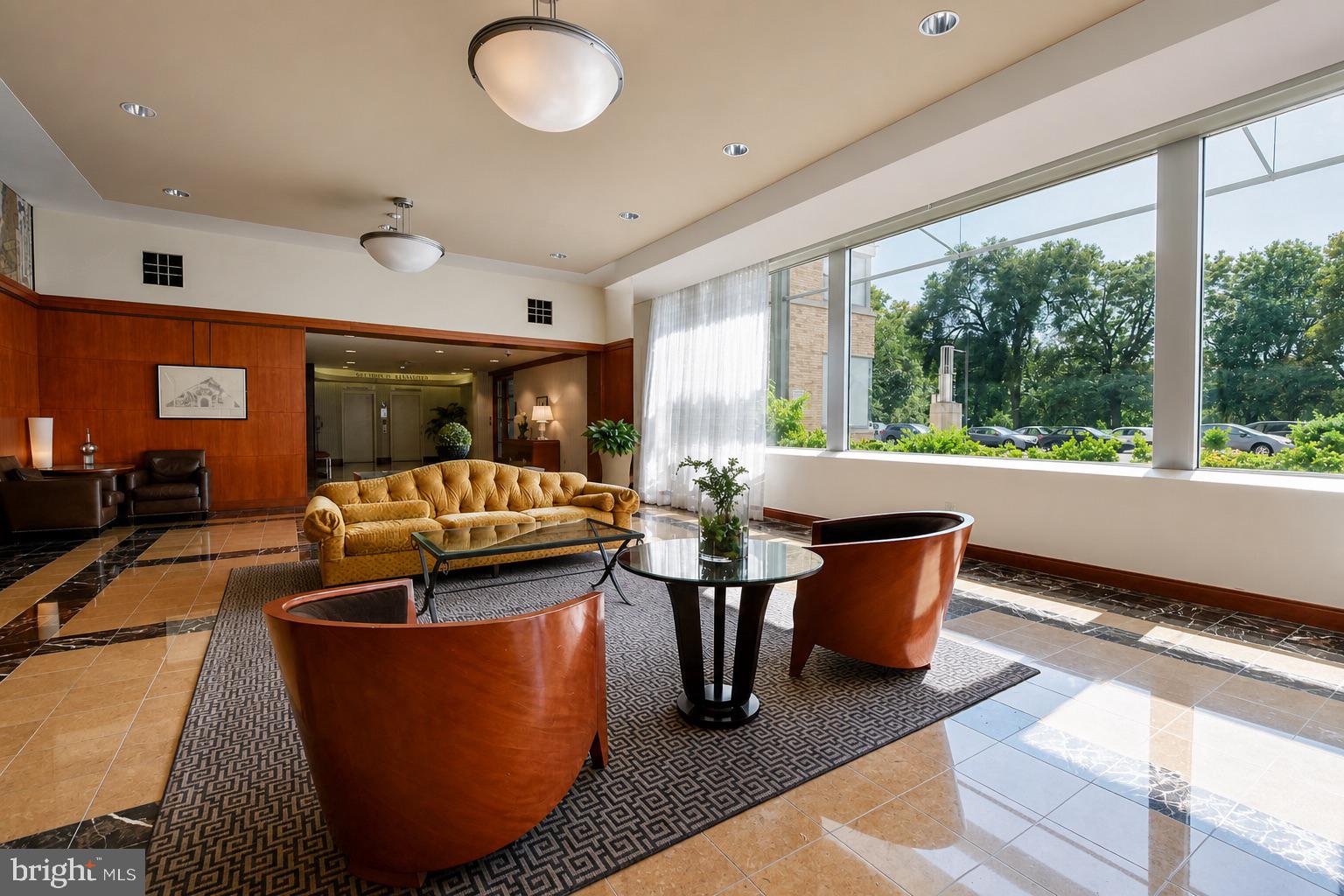 ART MUSEUM AREA - Residential