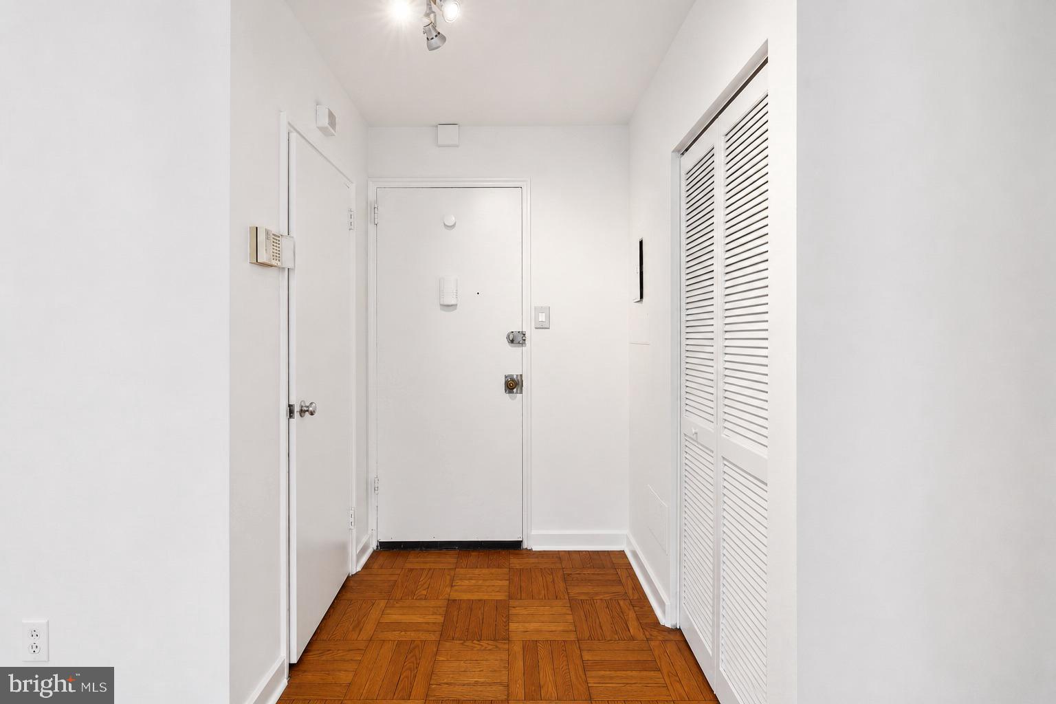 ART MUSEUM AREA - Residential