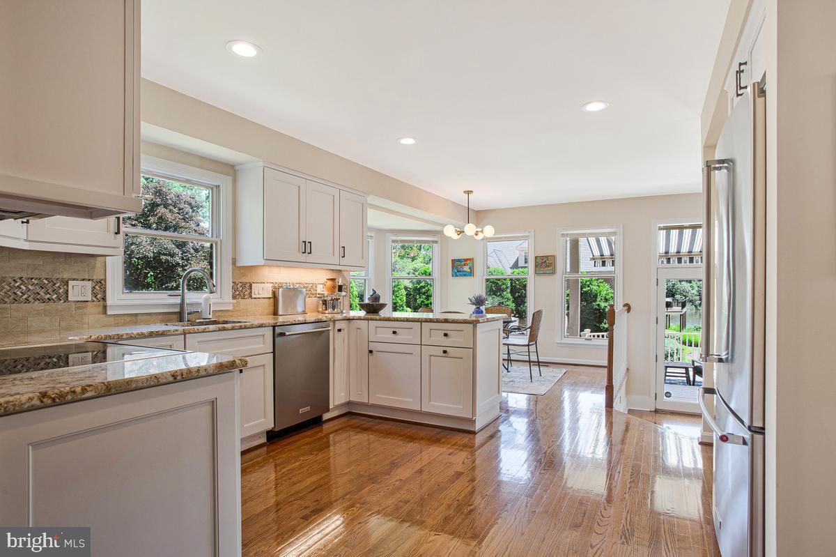 SOUTH RIVER LANDING - Residential