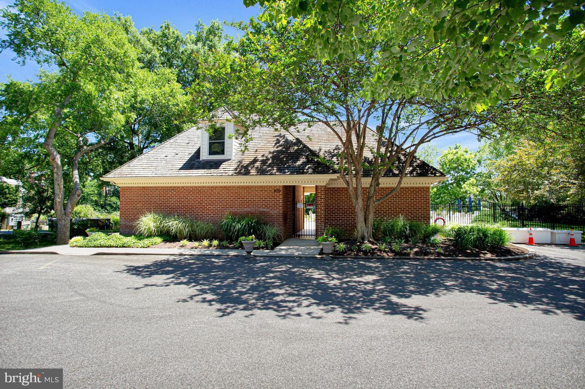 SOUTH RIVER LANDING - Residential