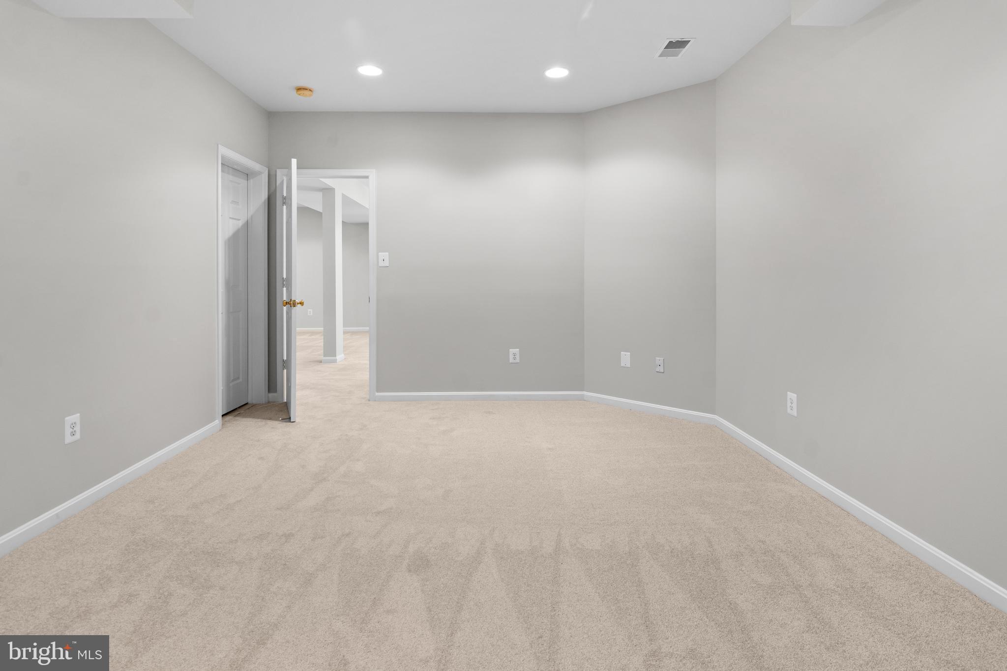 RIDGEVILLE HEIGHTS - Residential