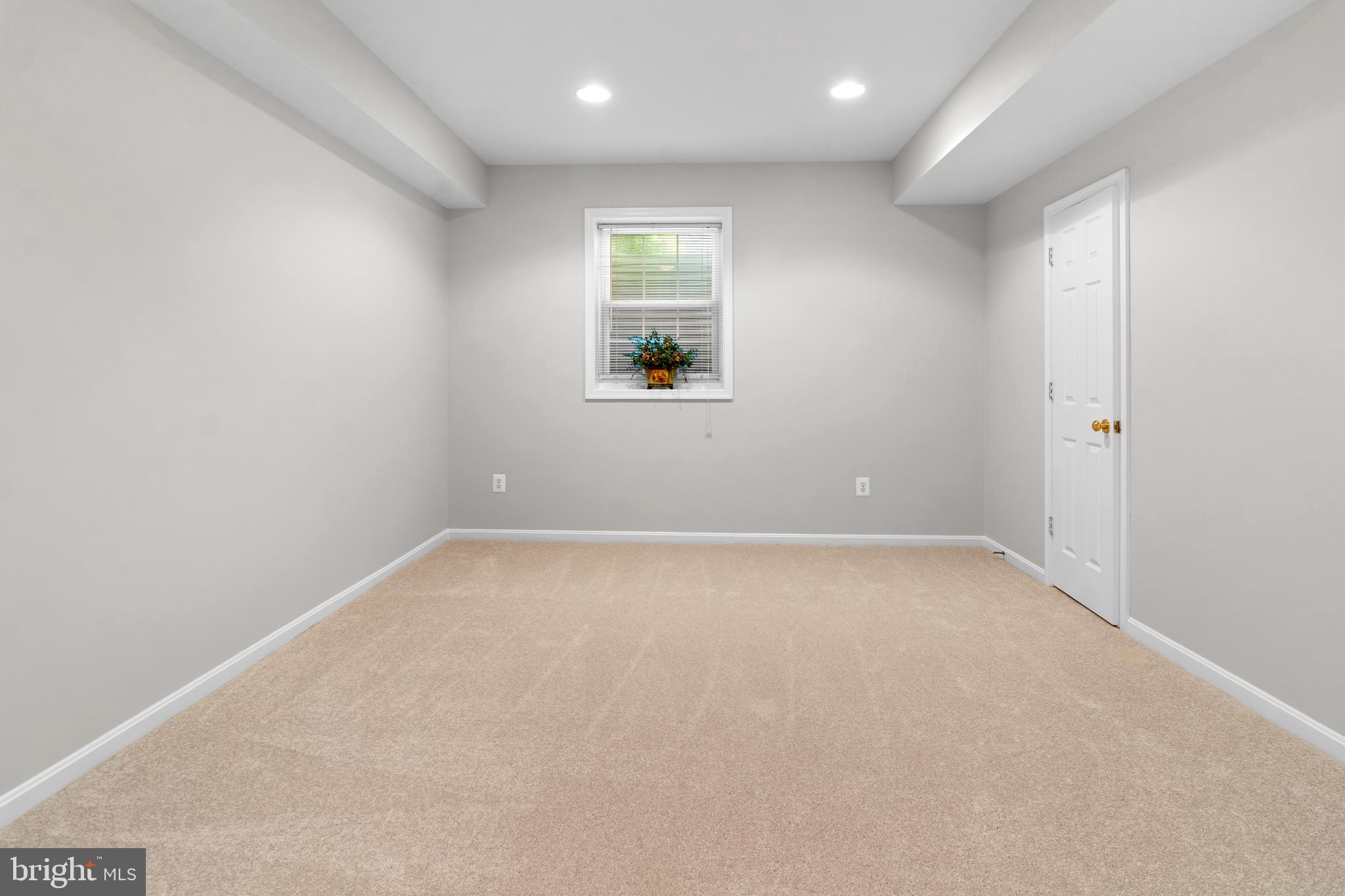 RIDGEVILLE HEIGHTS - Residential