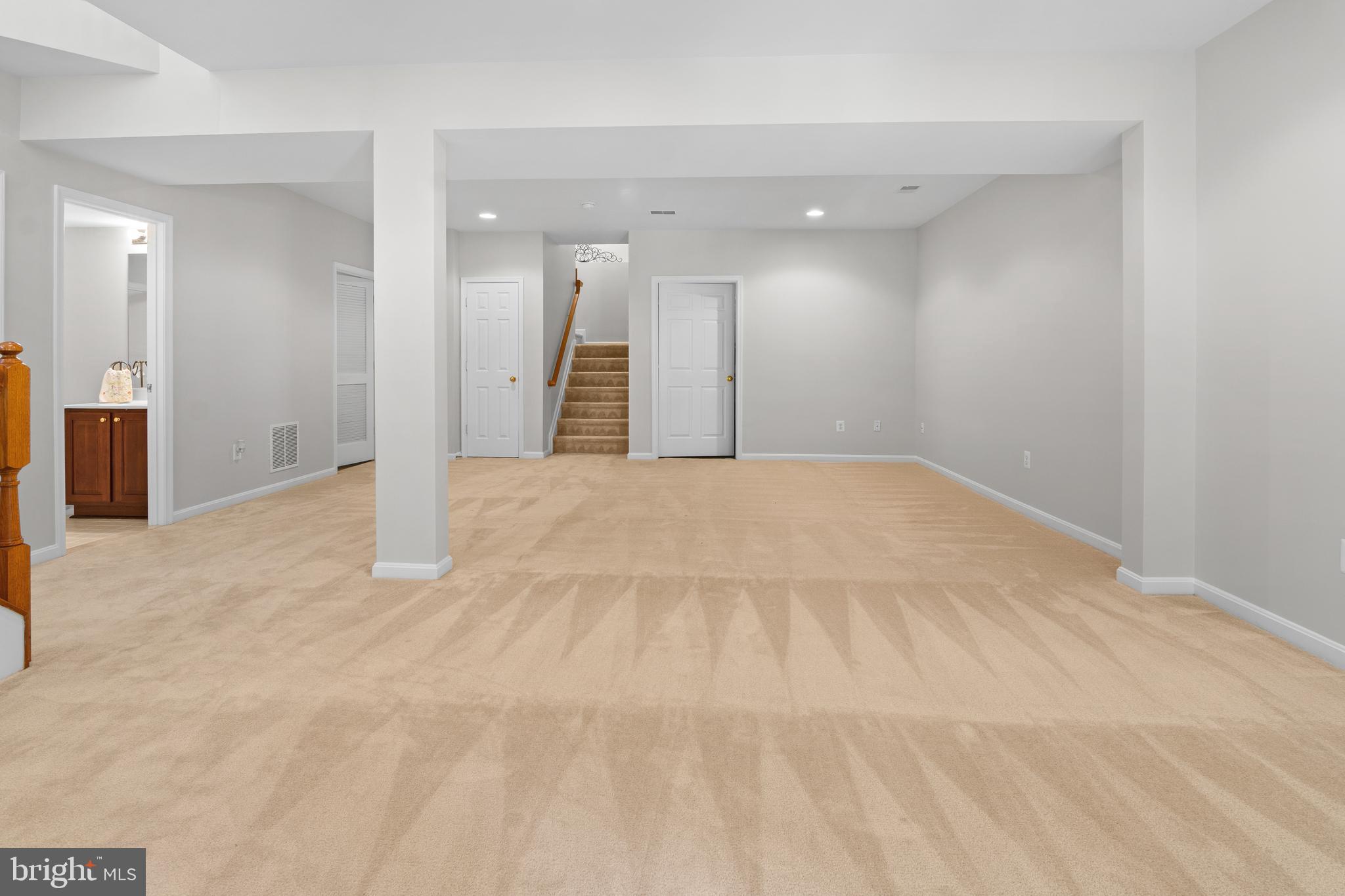 RIDGEVILLE HEIGHTS - Residential