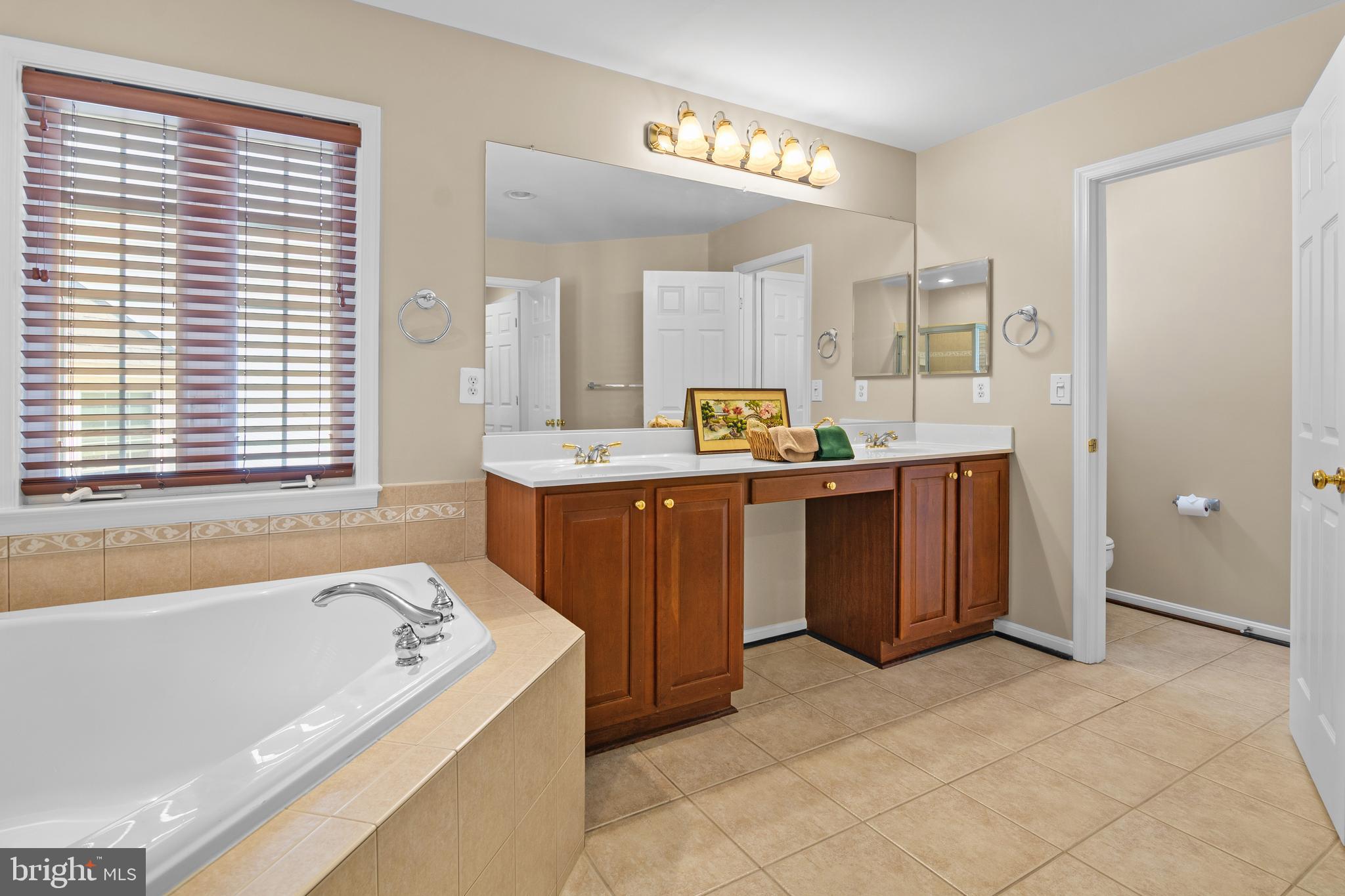 RIDGEVILLE HEIGHTS - Residential