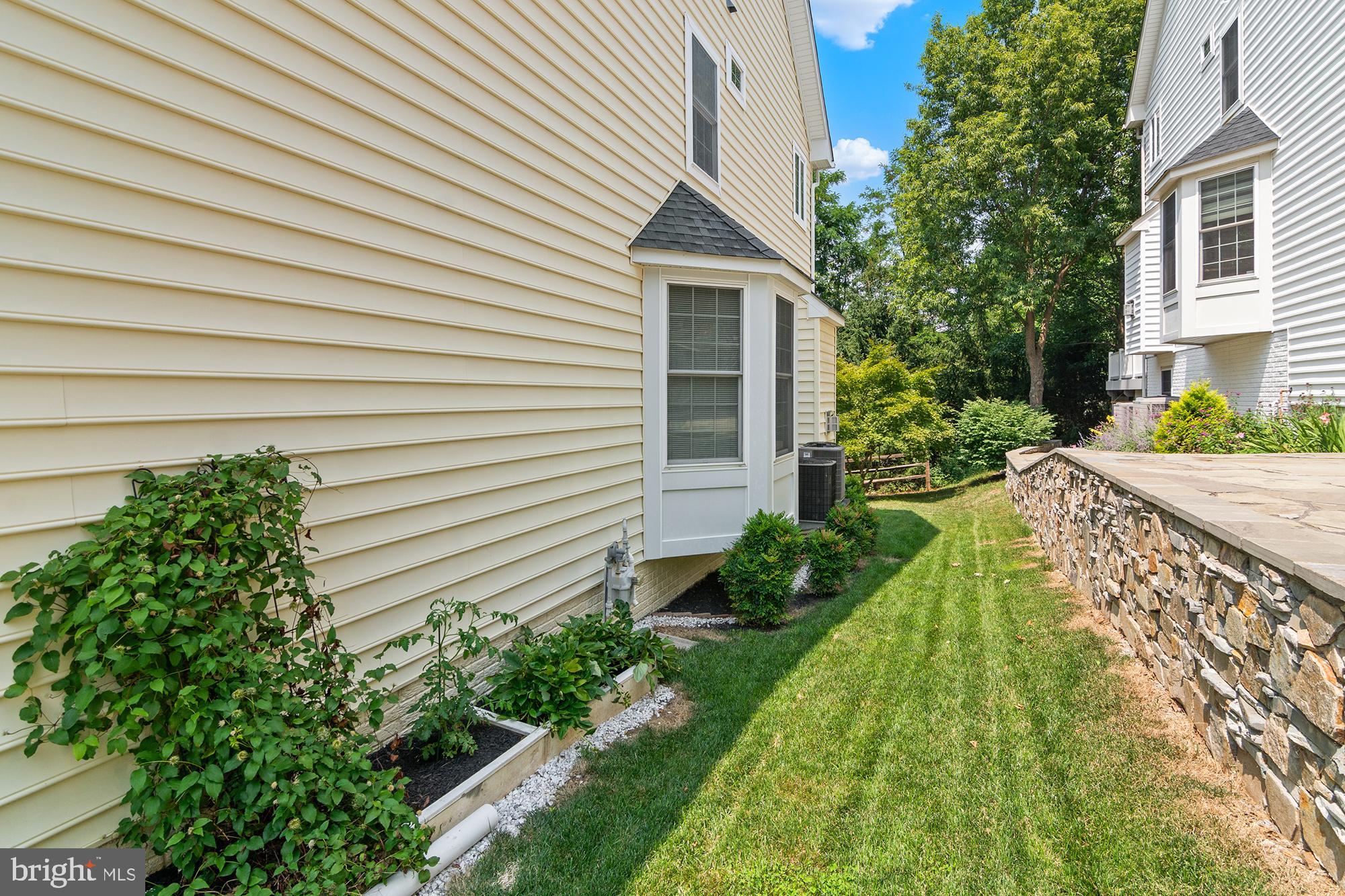 RIDGEVILLE HEIGHTS - Residential