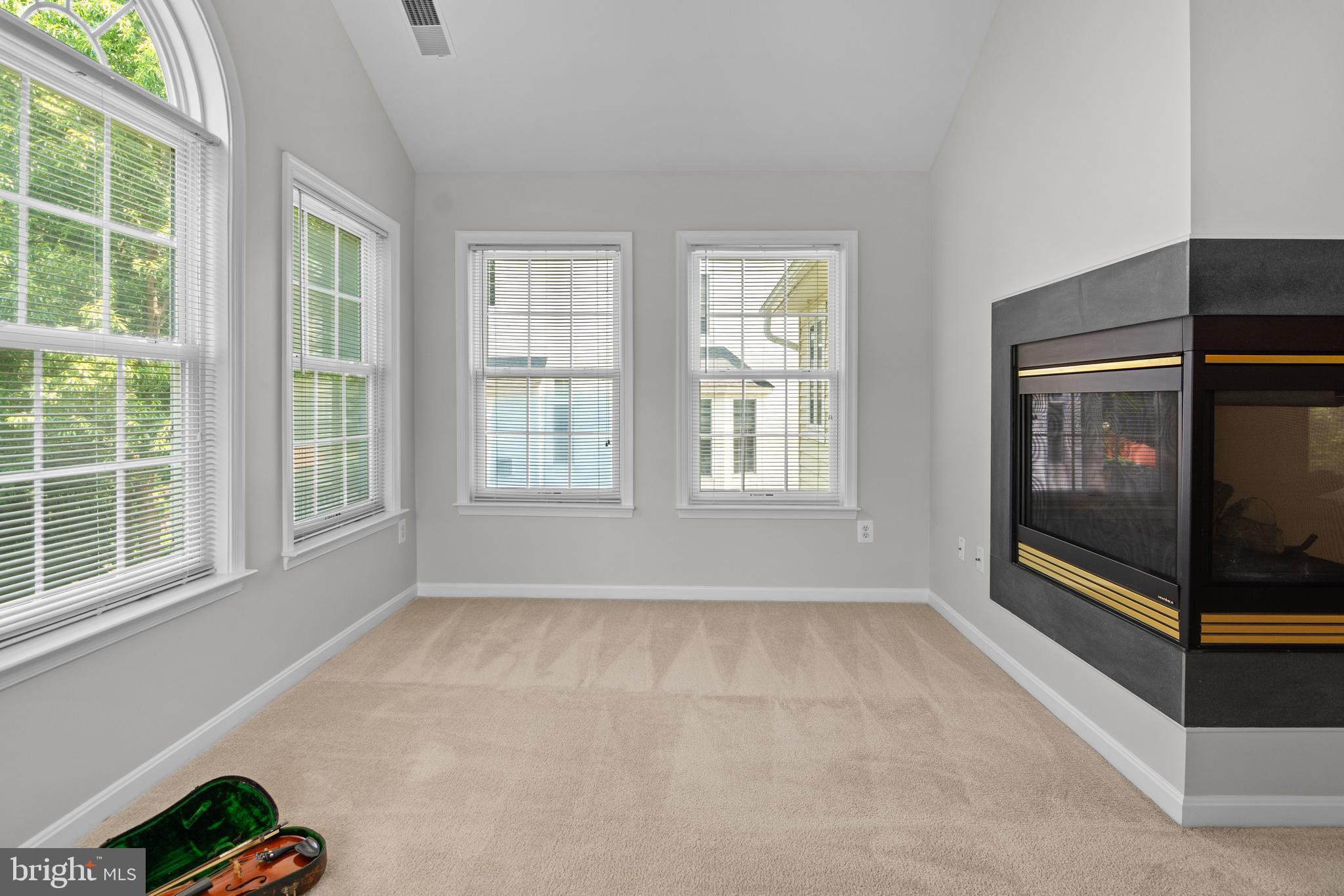 RIDGEVILLE HEIGHTS - Residential