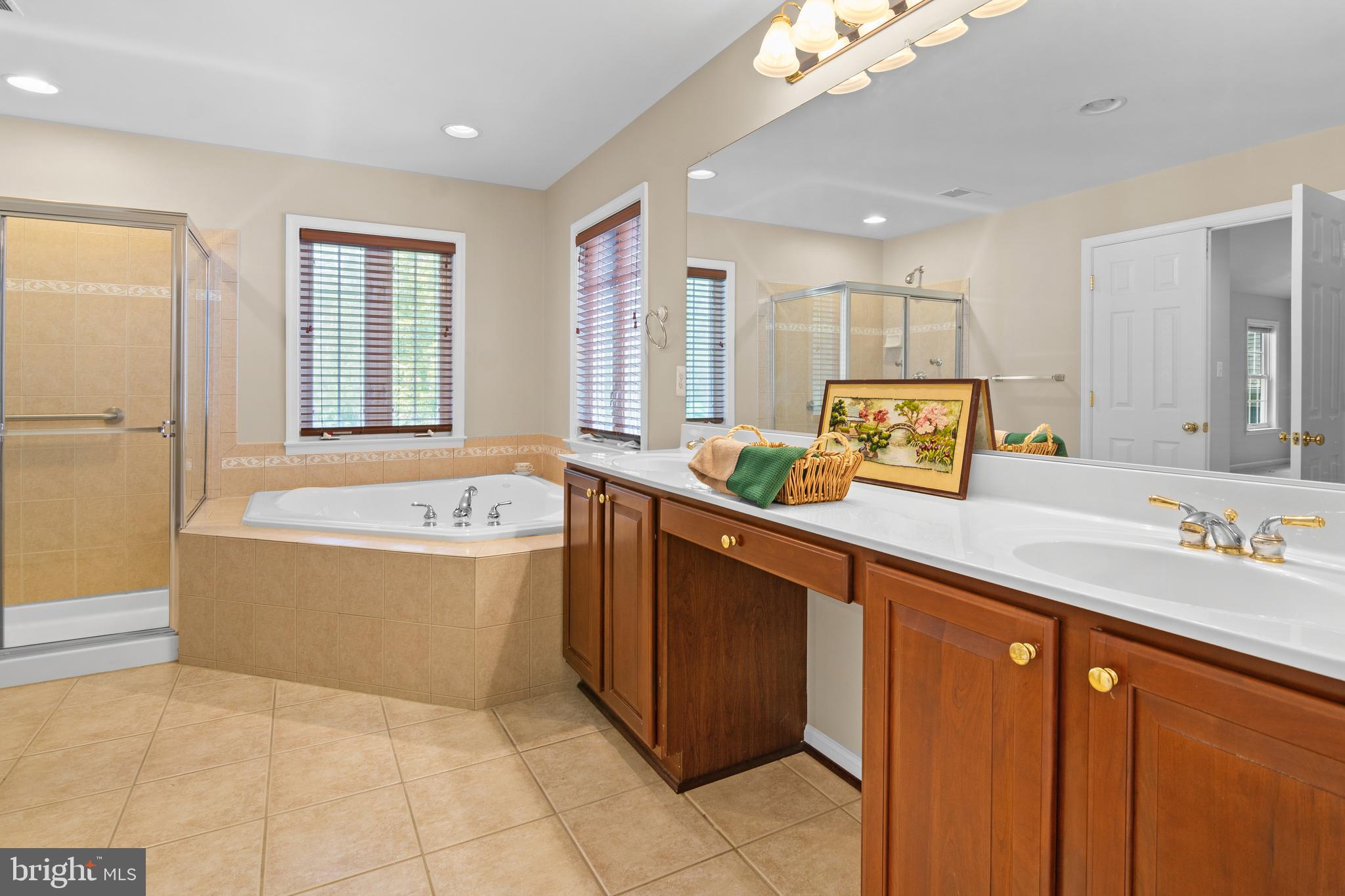 RIDGEVILLE HEIGHTS - Residential