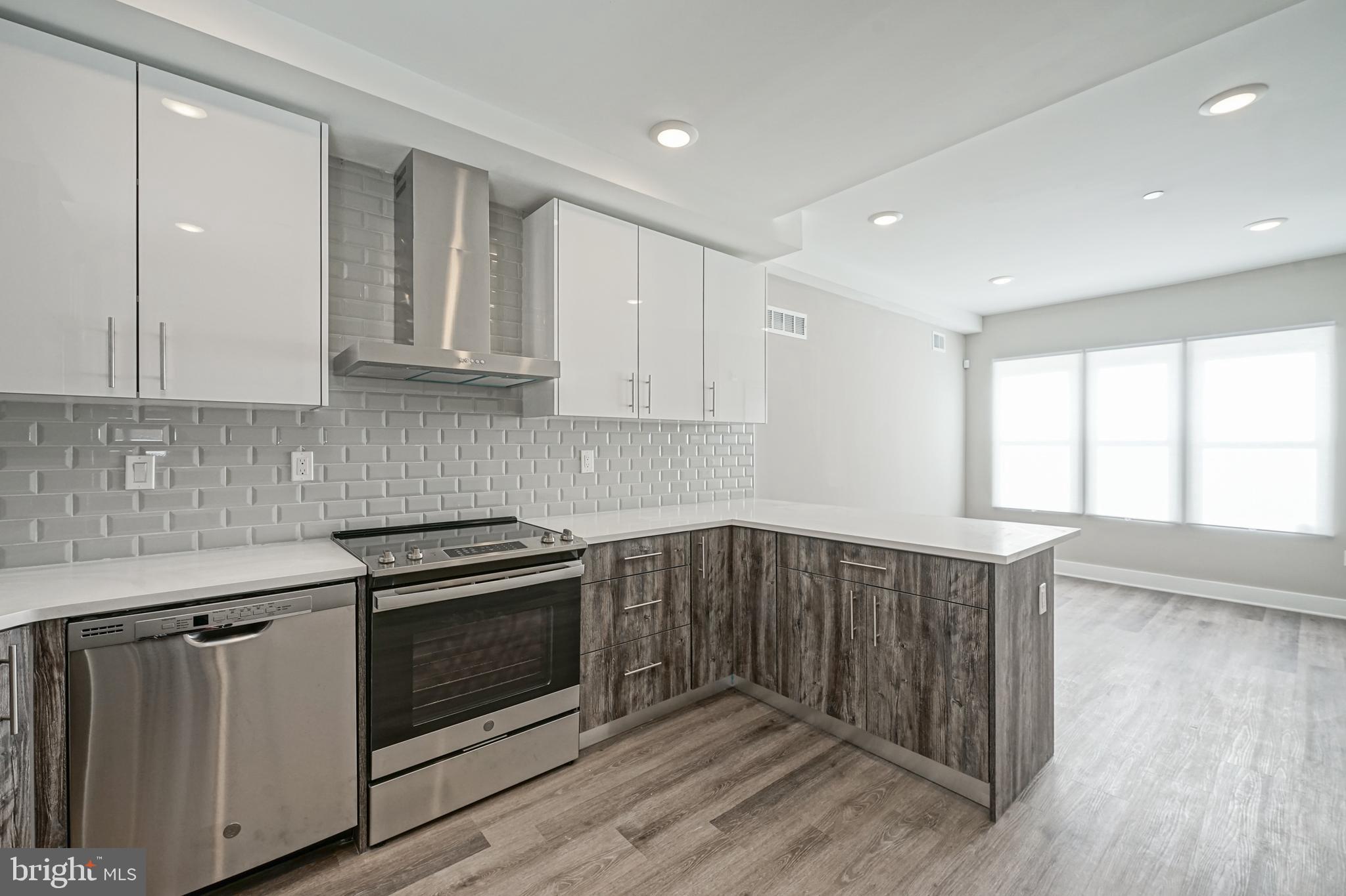 POINT BREEZE - Residential Lease