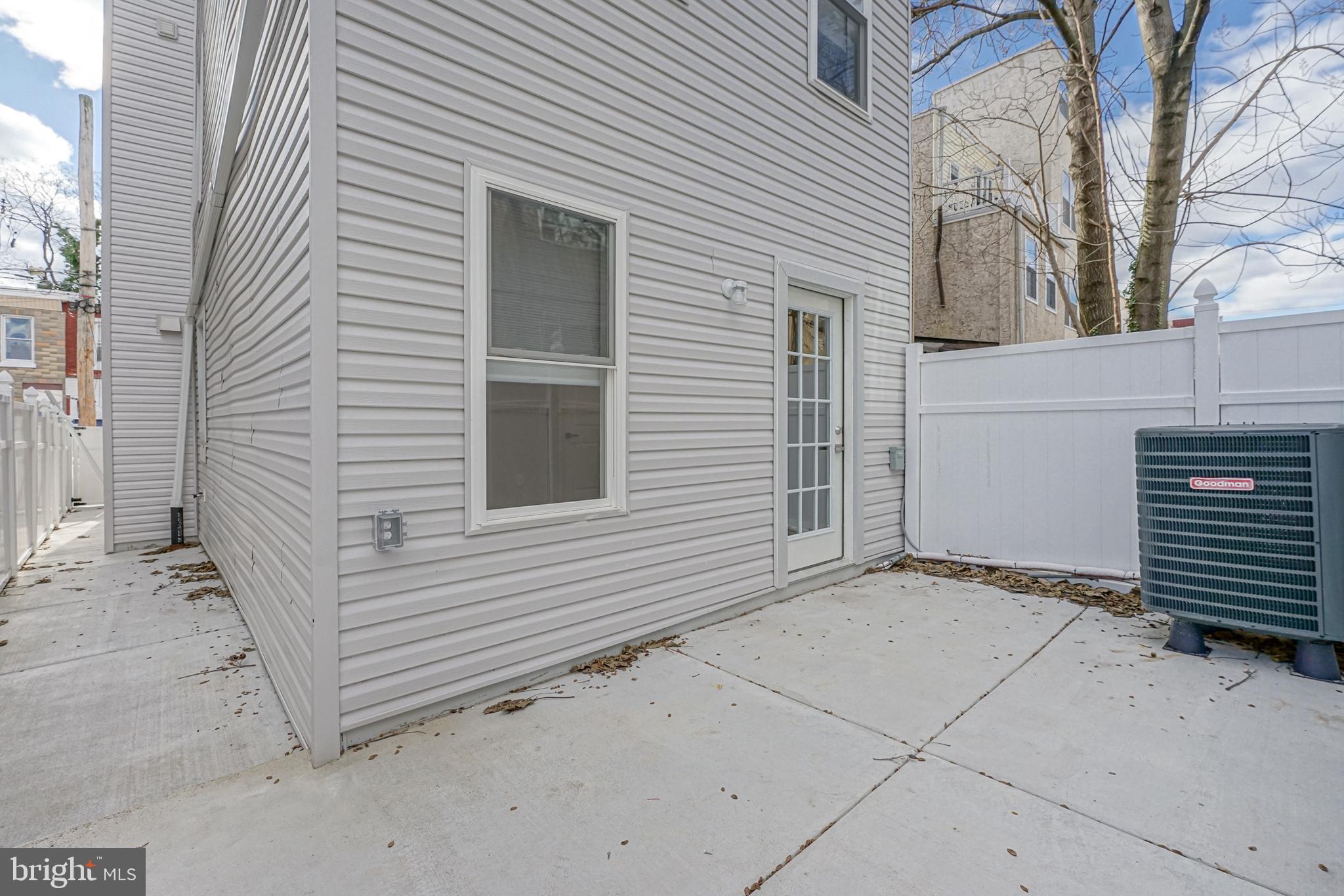 POINT BREEZE - Residential Lease