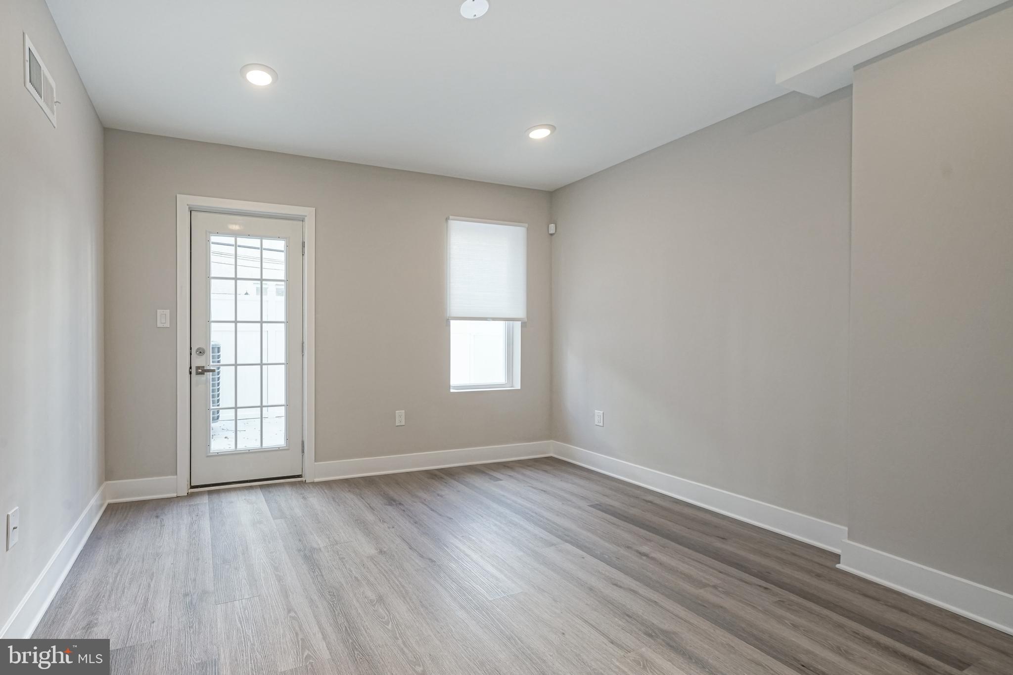 POINT BREEZE - Residential Lease