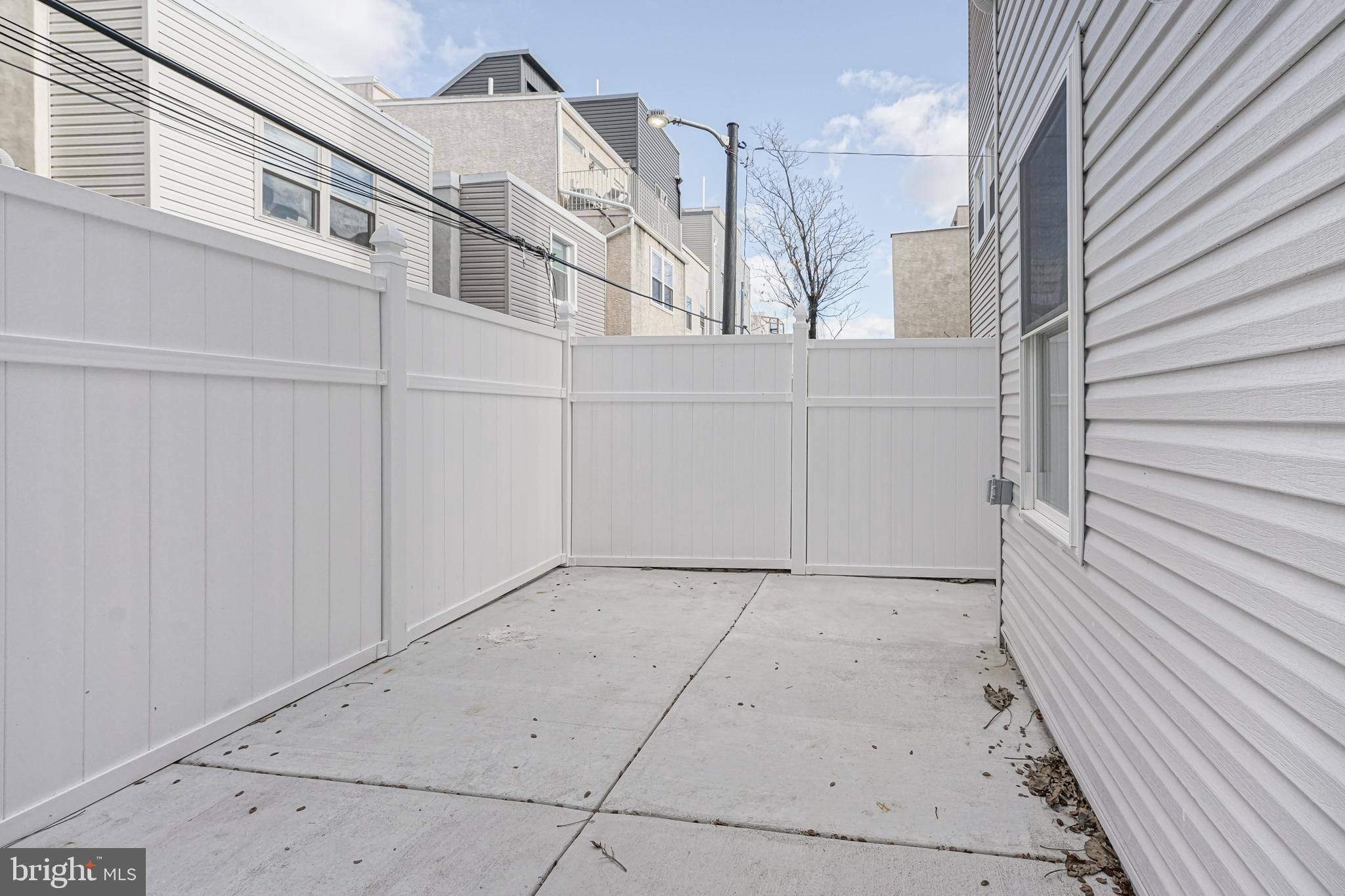 POINT BREEZE - Residential Lease