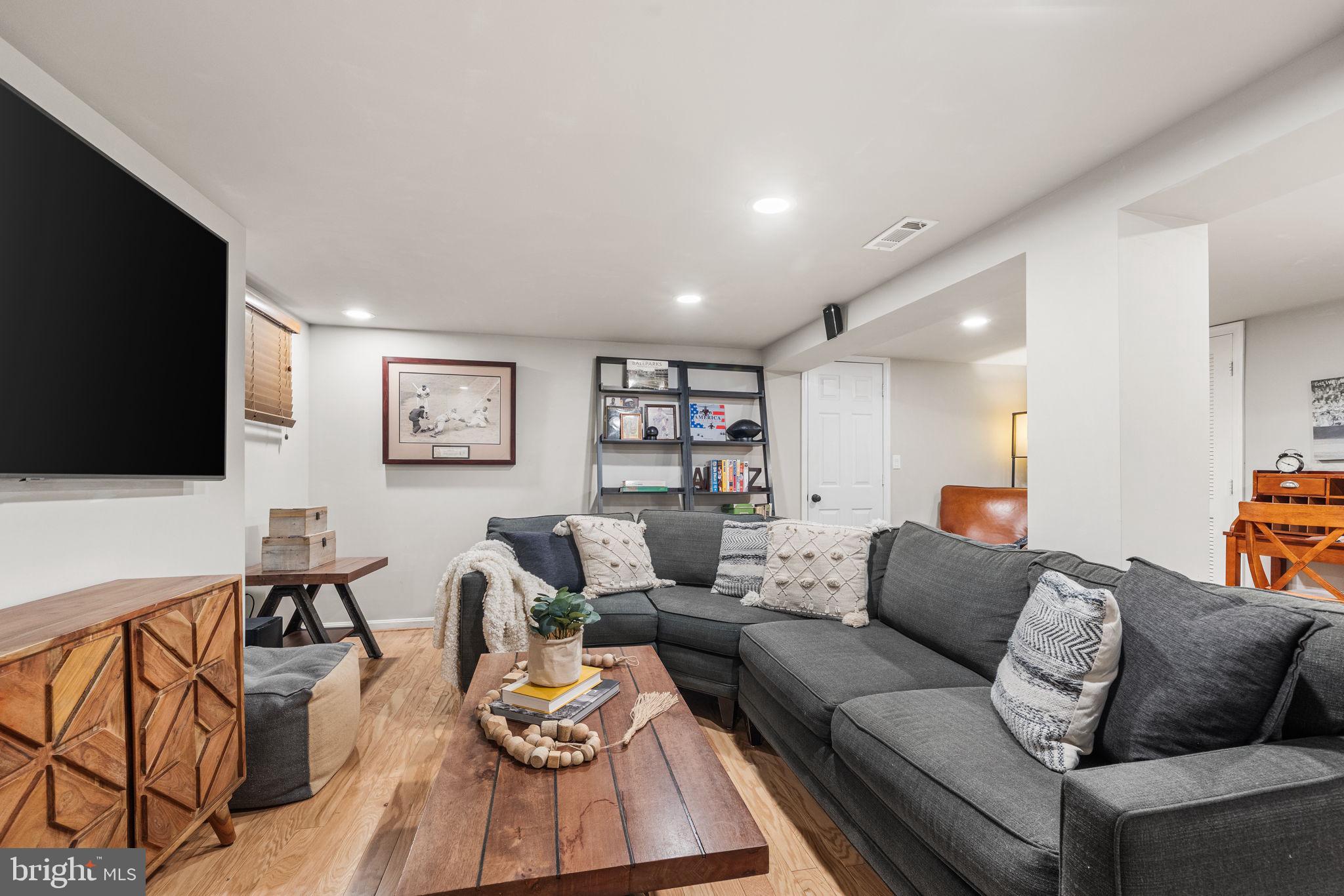 WESTMORE - Residential