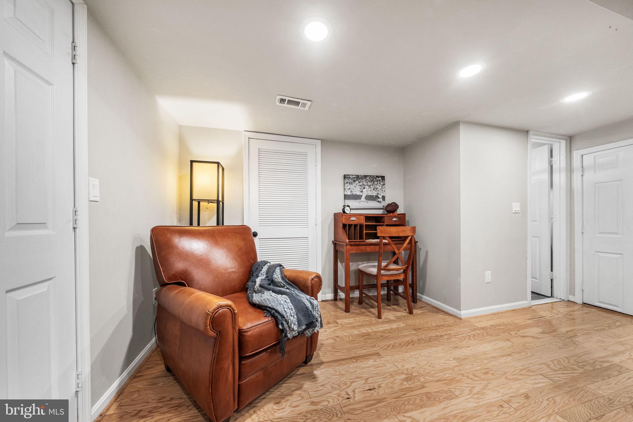 WESTMORE - Residential