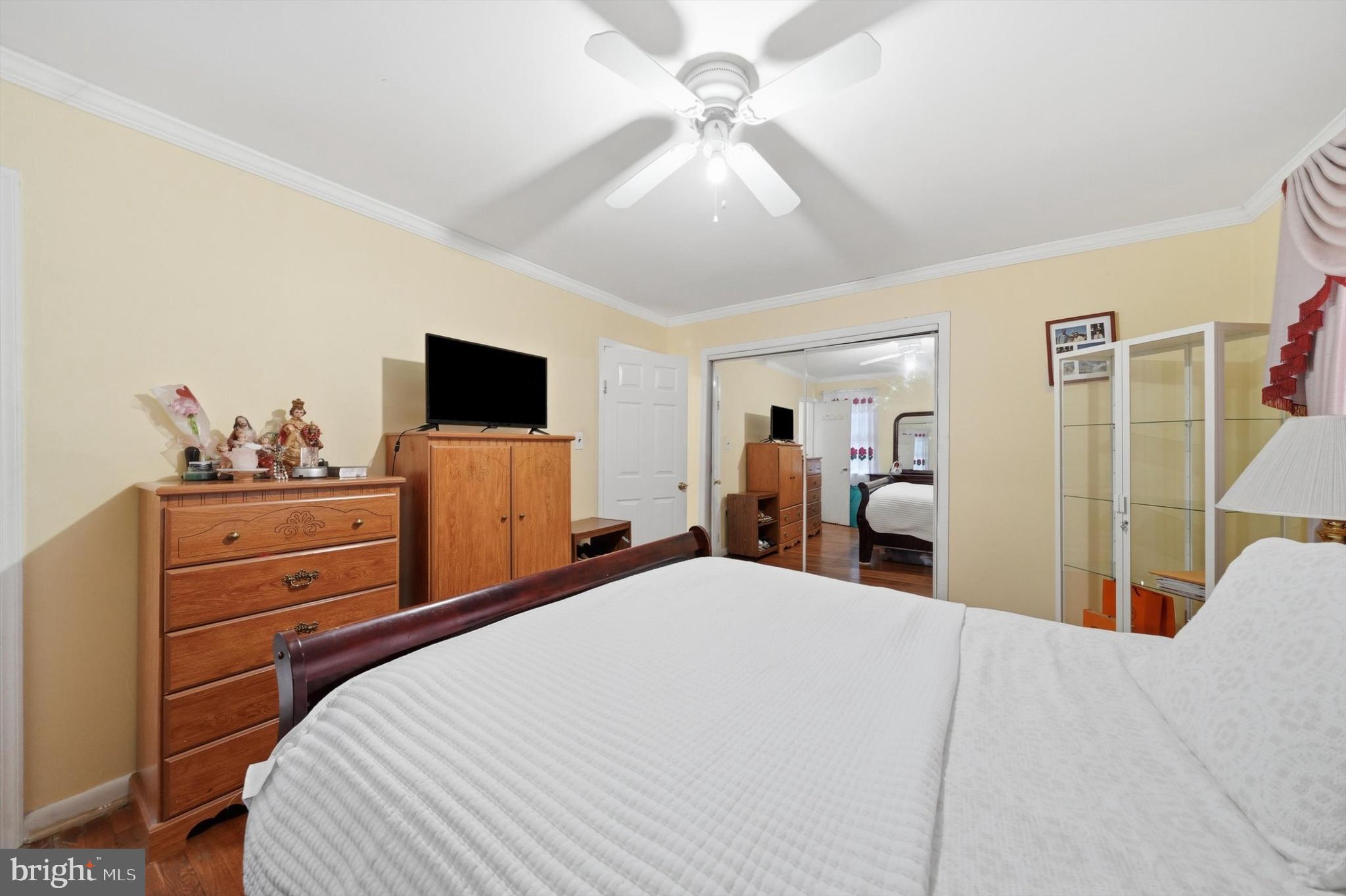 LIVINGSTON OAKS - Residential