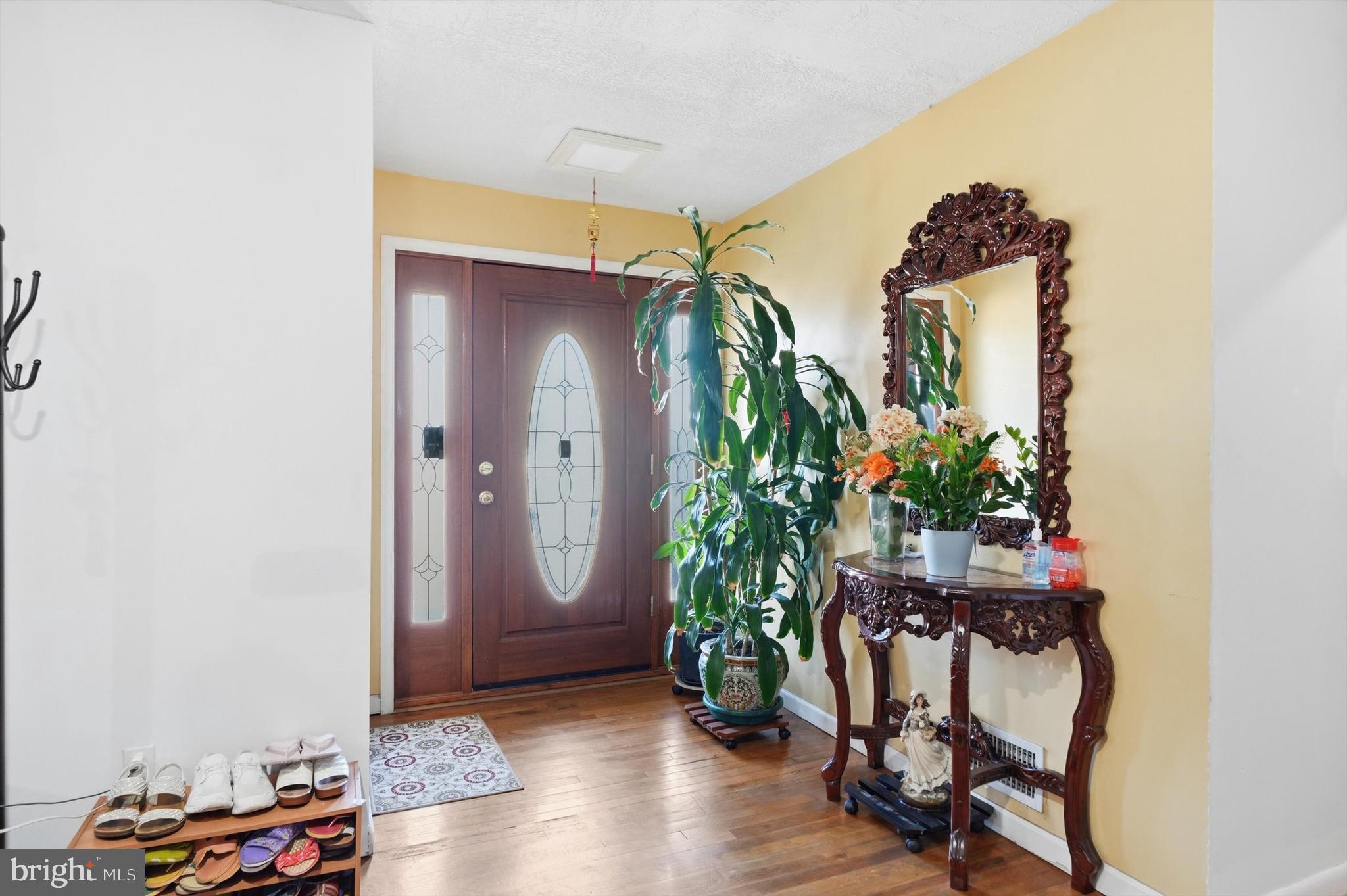 LIVINGSTON OAKS - Residential