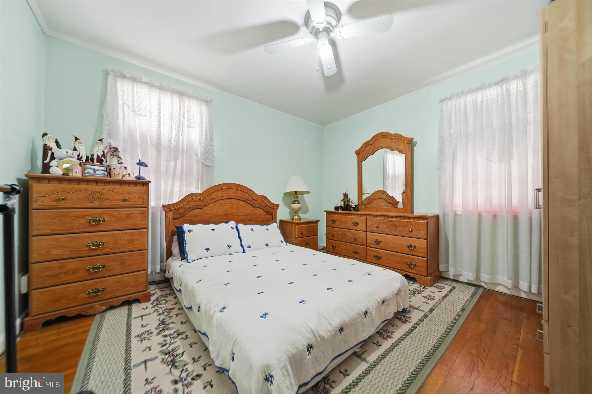 LIVINGSTON OAKS - Residential