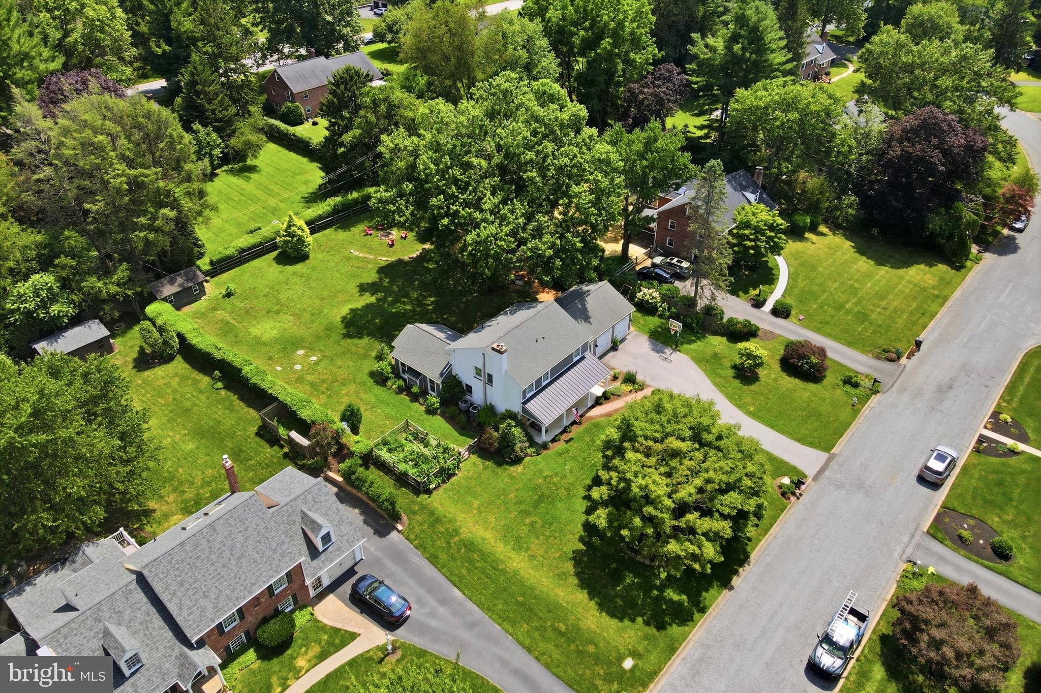 STONEHENGE - Residential
