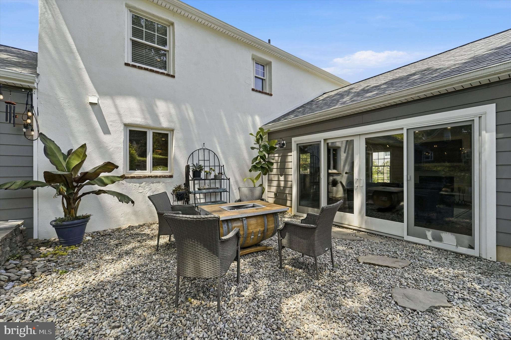 STONEHENGE - Residential