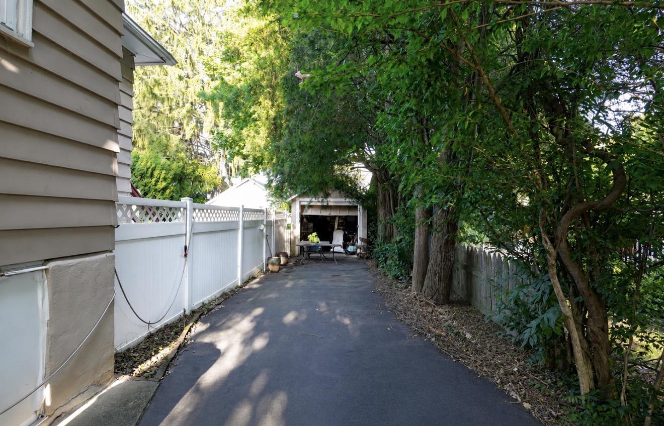 OAKMONT - Residential