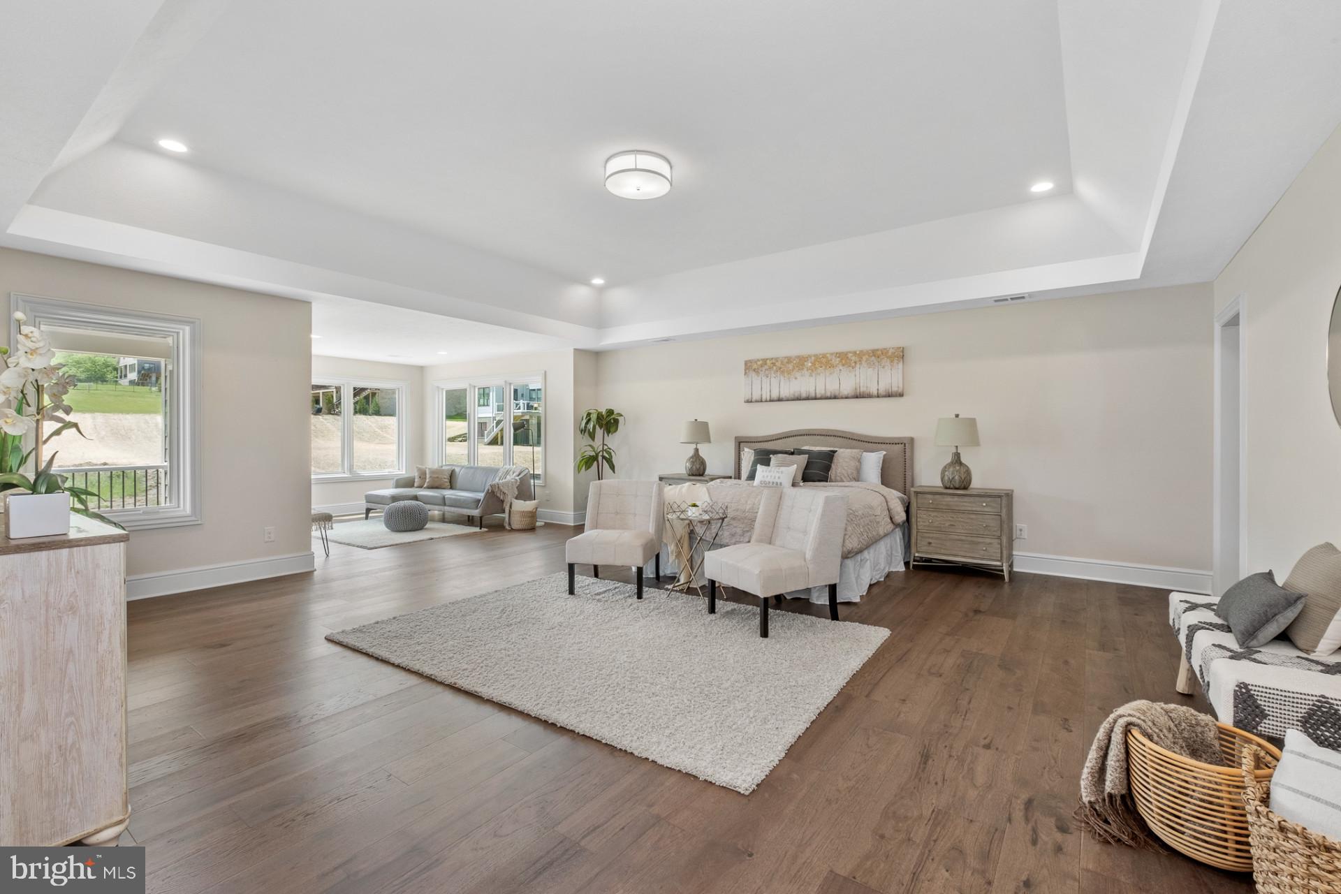 GARNET POINTE - Residential