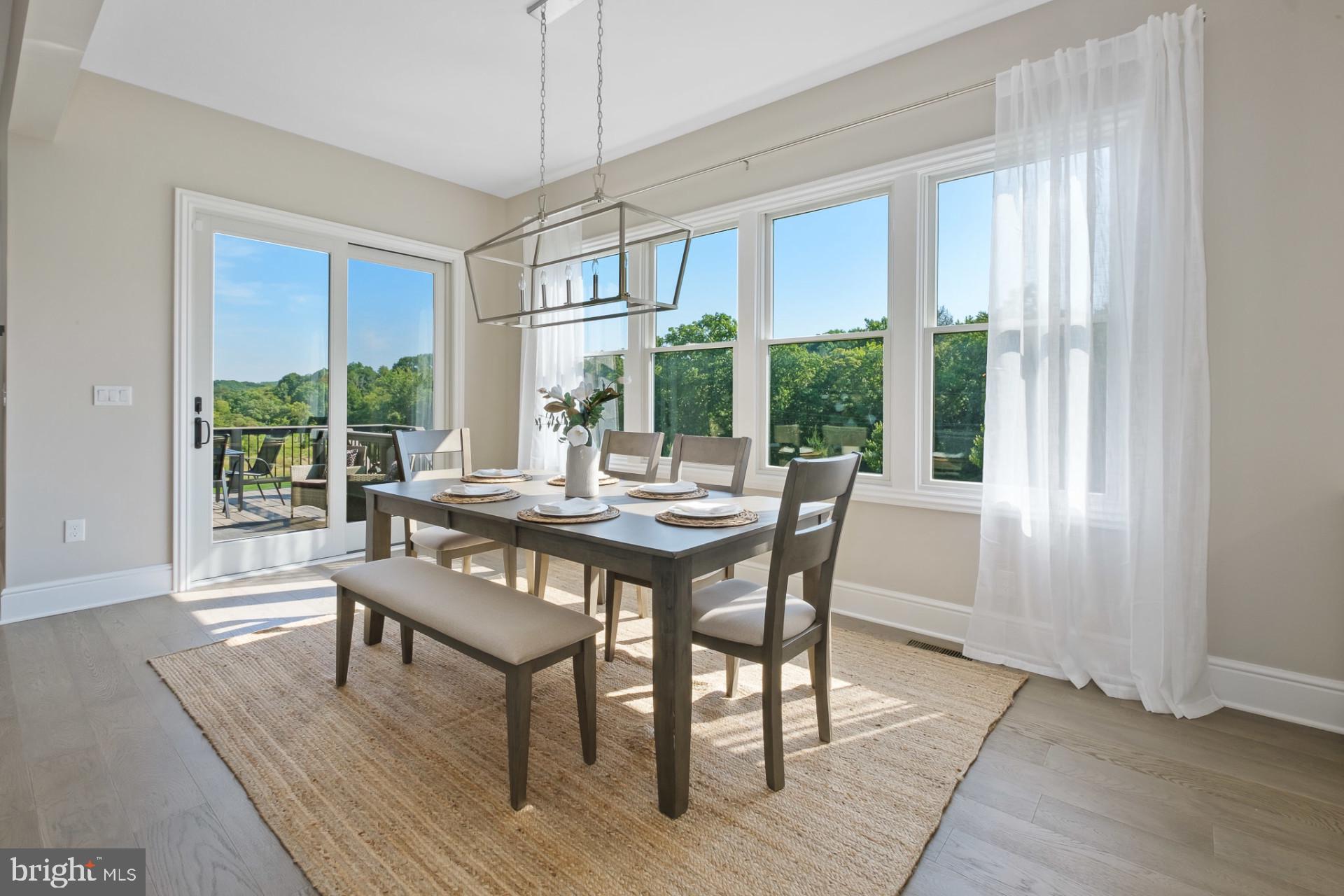 GARNET POINTE - Residential