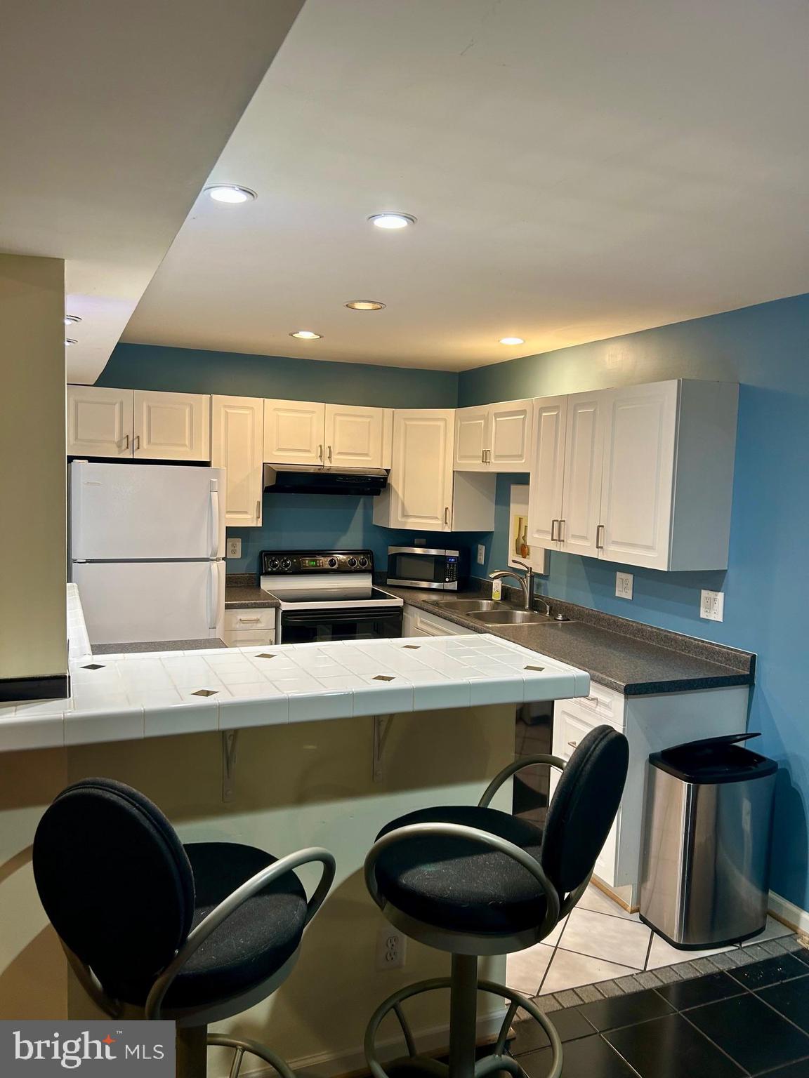 BALMORAL OF CLIFTON - Residential Lease