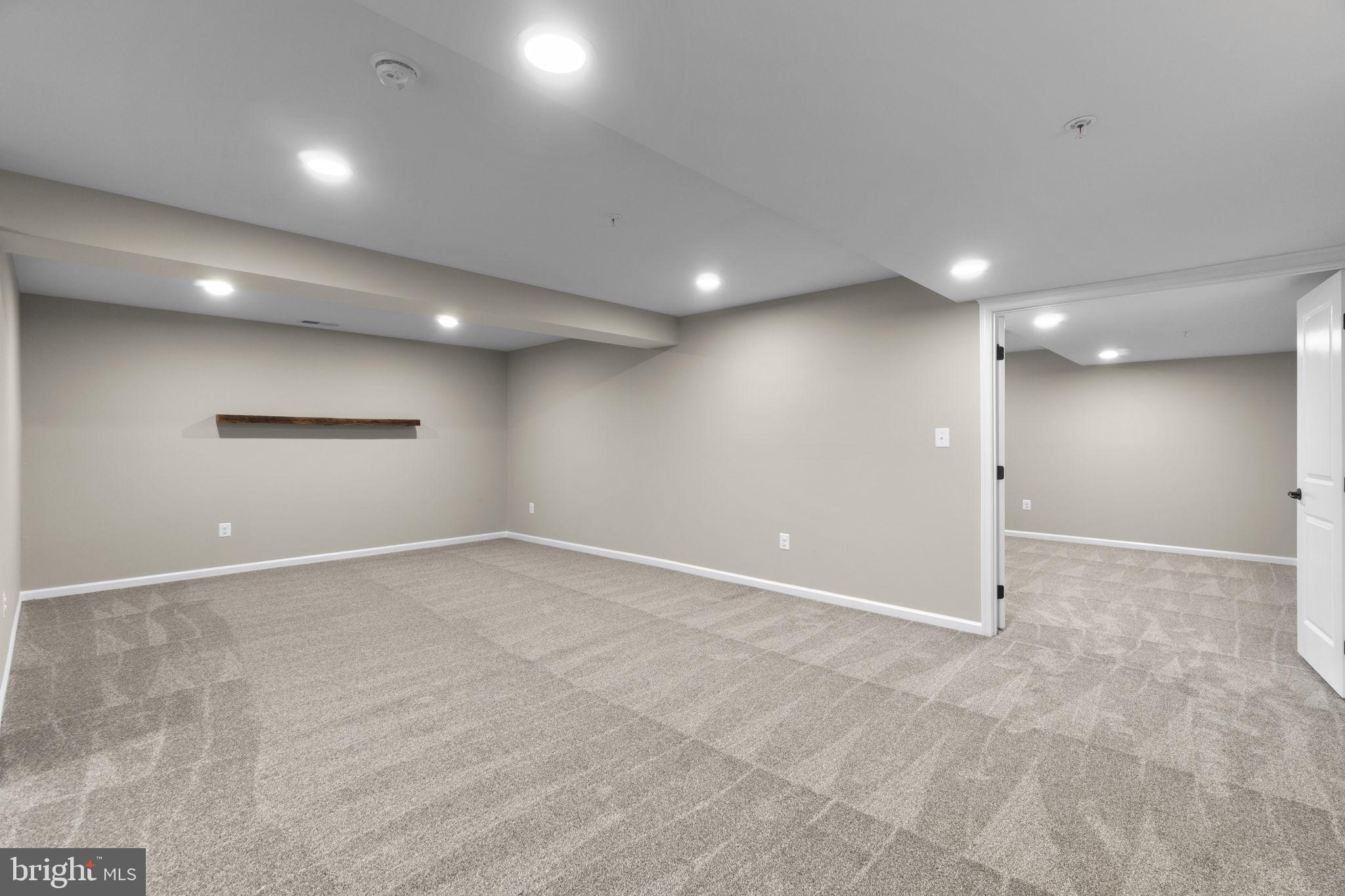 CHELSEA KNOLLS - Residential