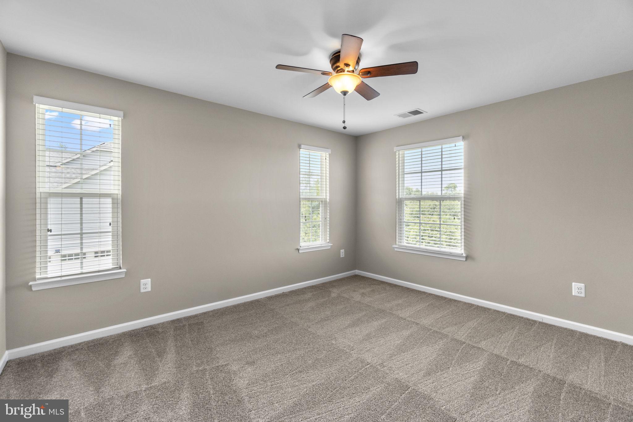 CHELSEA KNOLLS - Residential