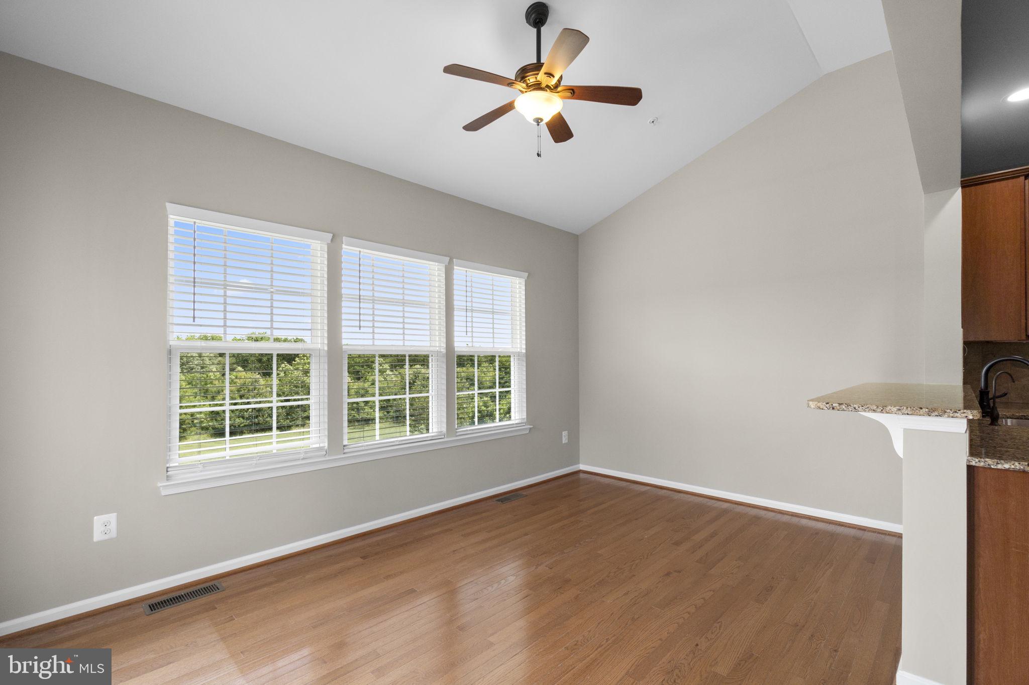 CHELSEA KNOLLS - Residential