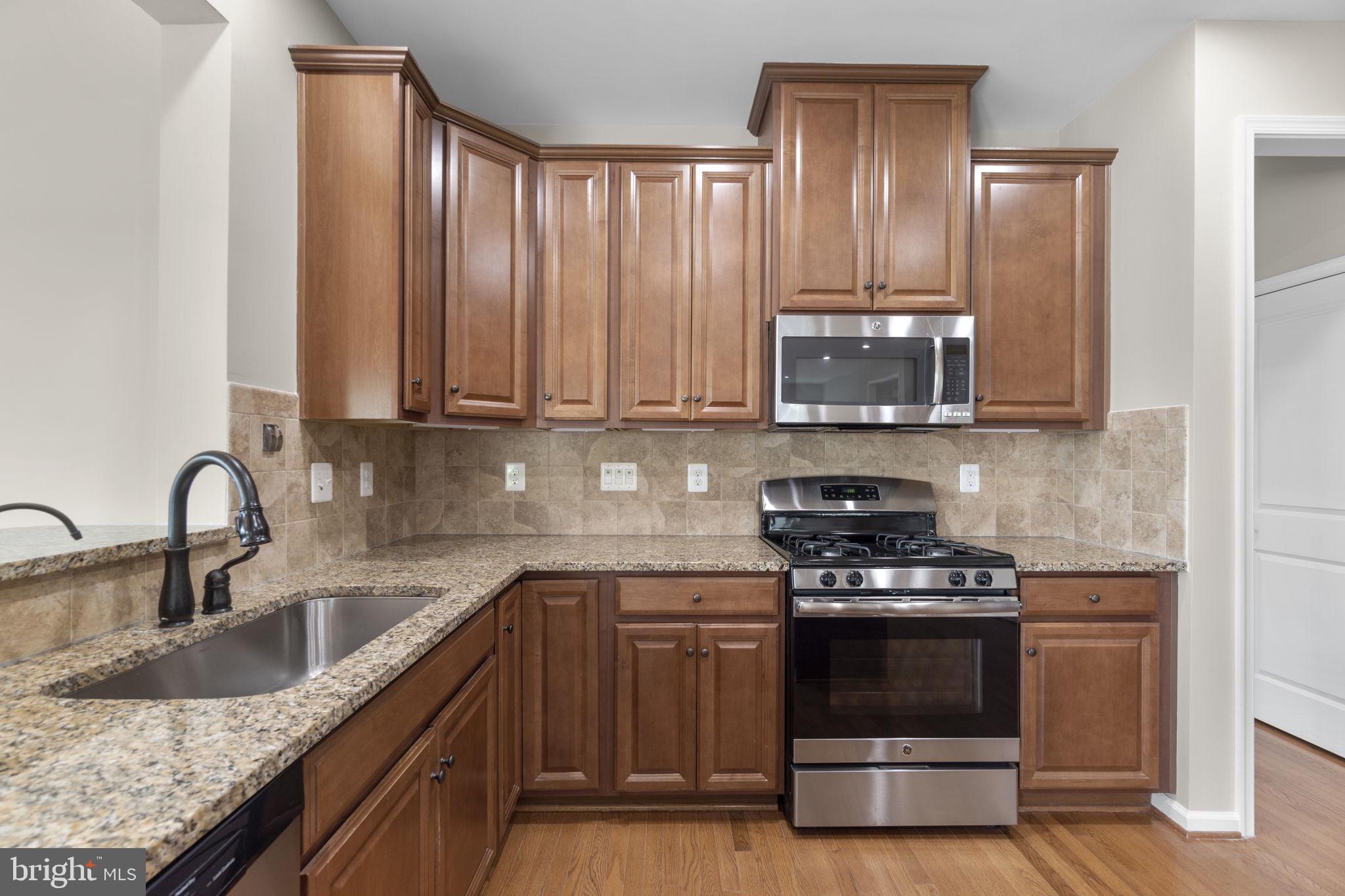 CHELSEA KNOLLS - Residential